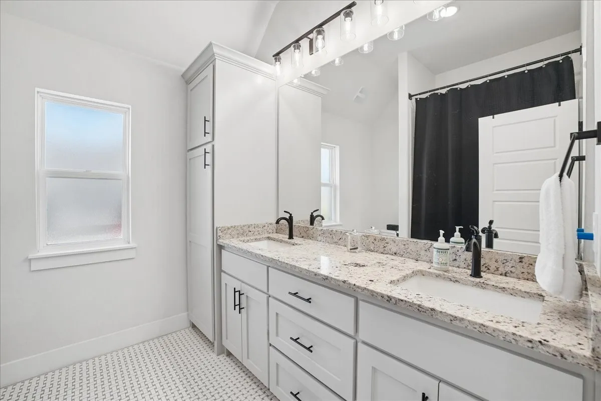 Single Family Residence For Sale in Parker County , 3008 Westfork Way, Springtown, Texas 76082, 4 Bedroom, 3 Bathroom, 3 Garage spaces, 2,538 Sqft, built in 2023, mls#21258314, Real Estate Agent in Springtown, Homes For Sale in Parker county, Homes For Sale in Springtown, Realtor in Springtown Texas, Real Estate Brokerage Independent Realty Texas, Luminita Cordes Realtor