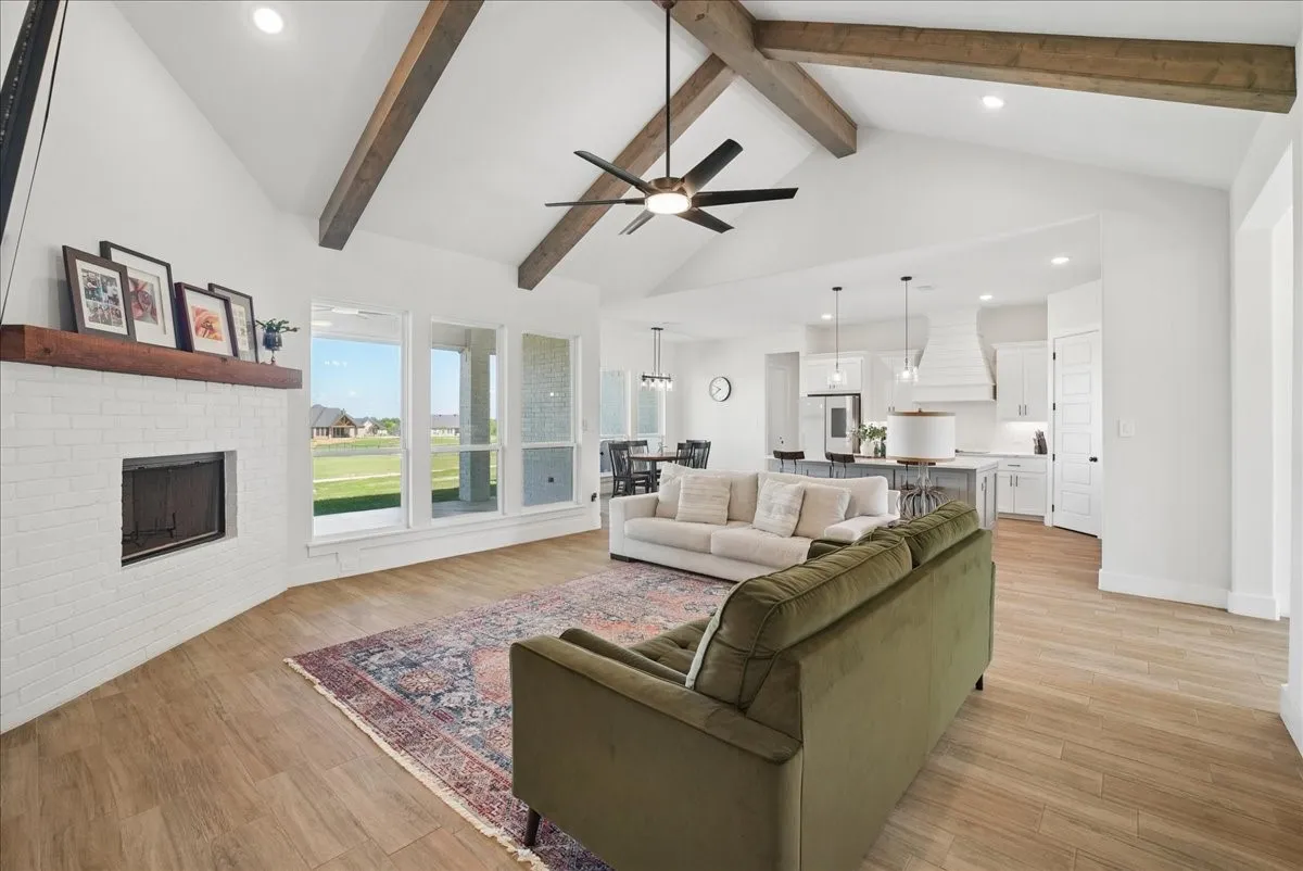 Single Family Residence For Sale in Parker County , 3008 Westfork Way, Springtown, Texas 76082, 4 Bedroom, 3 Bathroom, 3 Garage spaces, 2,538 Sqft, built in 2023, mls#21258314, Real Estate Agent in Springtown, Homes For Sale in Parker county, Homes For Sale in Springtown, Realtor in Springtown Texas, Real Estate Brokerage Independent Realty Texas, Luminita Cordes Realtor