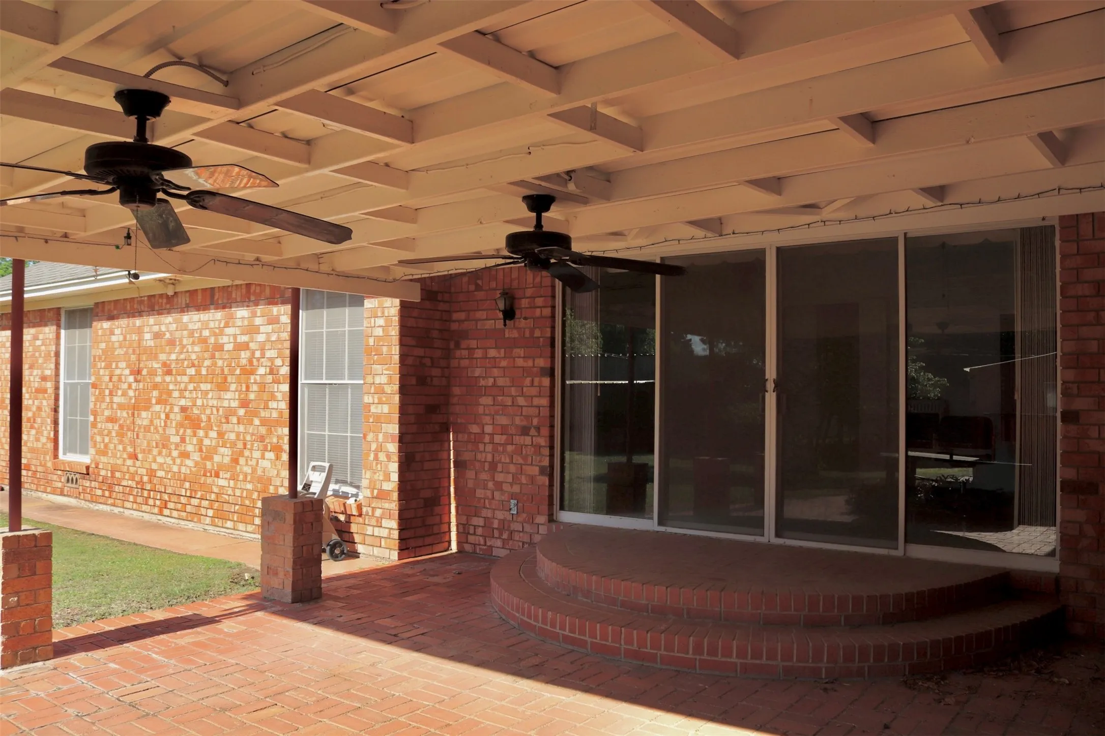 Single Family Residence For Sale in Runnels County , 211 Spill Street, Winters, Texas 79567, 3 Bedroom, 2 Bathroom, 2 Garage spaces, 2,812 Sqft, built in 1975, mls#21258621, Real Estate Agent in Winters, Homes For Sale in Runnels county, Homes For Sale in Winters, Realtor in Winters Texas, Real Estate Brokerage Independent Realty Texas, Luminita Cordes Realtor
