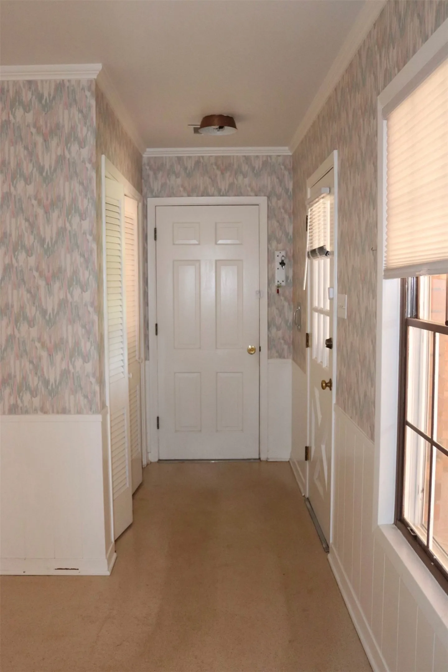 Single Family Residence For Sale in Runnels County , 211 Spill Street, Winters, Texas 79567, 3 Bedroom, 2 Bathroom, 2 Garage spaces, 2,812 Sqft, built in 1975, mls#21258621, Real Estate Agent in Winters, Homes For Sale in Runnels county, Homes For Sale in Winters, Realtor in Winters Texas, Real Estate Brokerage Independent Realty Texas, Luminita Cordes Realtor