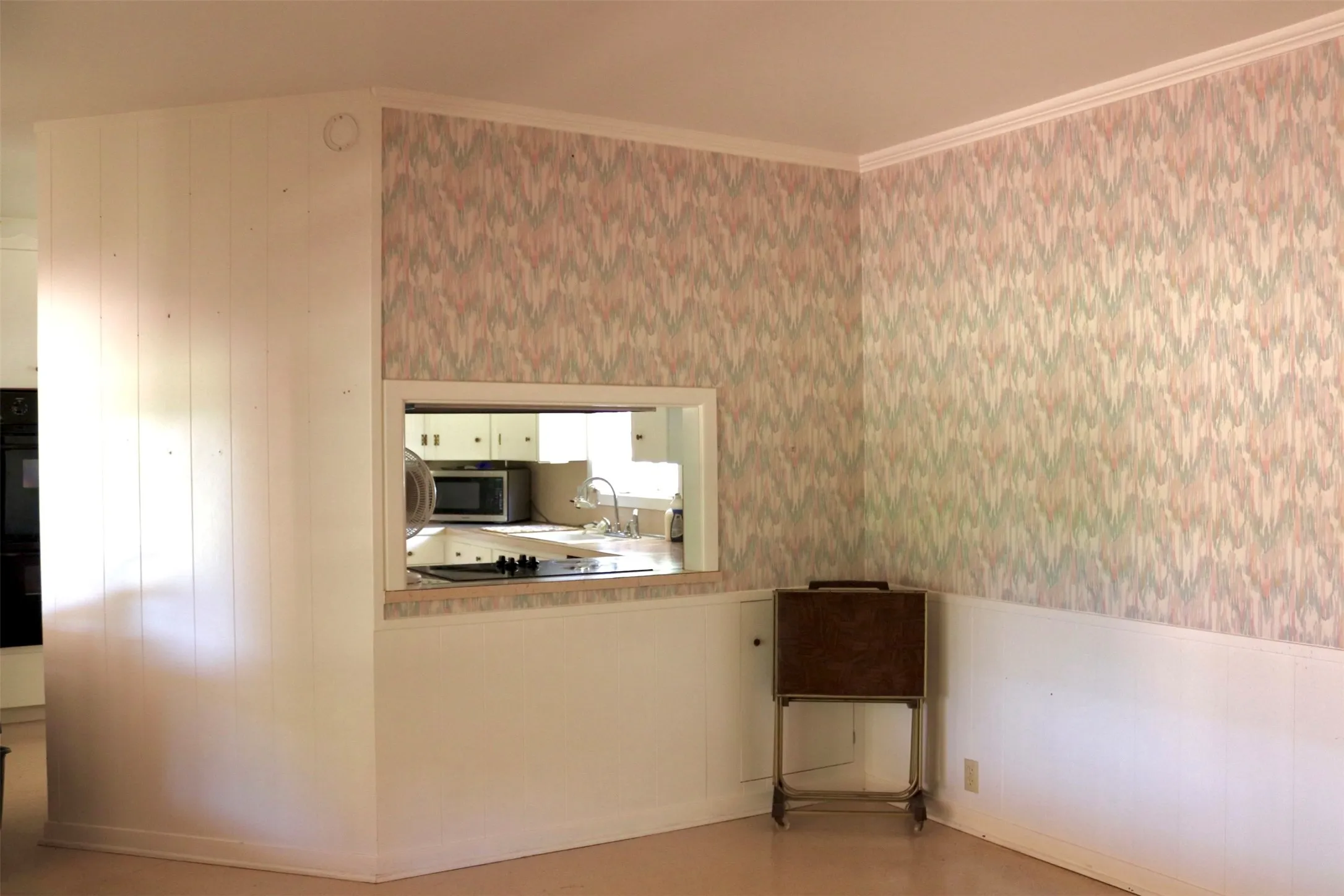 Single Family Residence For Sale in Runnels County , 211 Spill Street, Winters, Texas 79567, 3 Bedroom, 2 Bathroom, 2 Garage spaces, 2,812 Sqft, built in 1975, mls#21258621, Real Estate Agent in Winters, Homes For Sale in Runnels county, Homes For Sale in Winters, Realtor in Winters Texas, Real Estate Brokerage Independent Realty Texas, Luminita Cordes Realtor