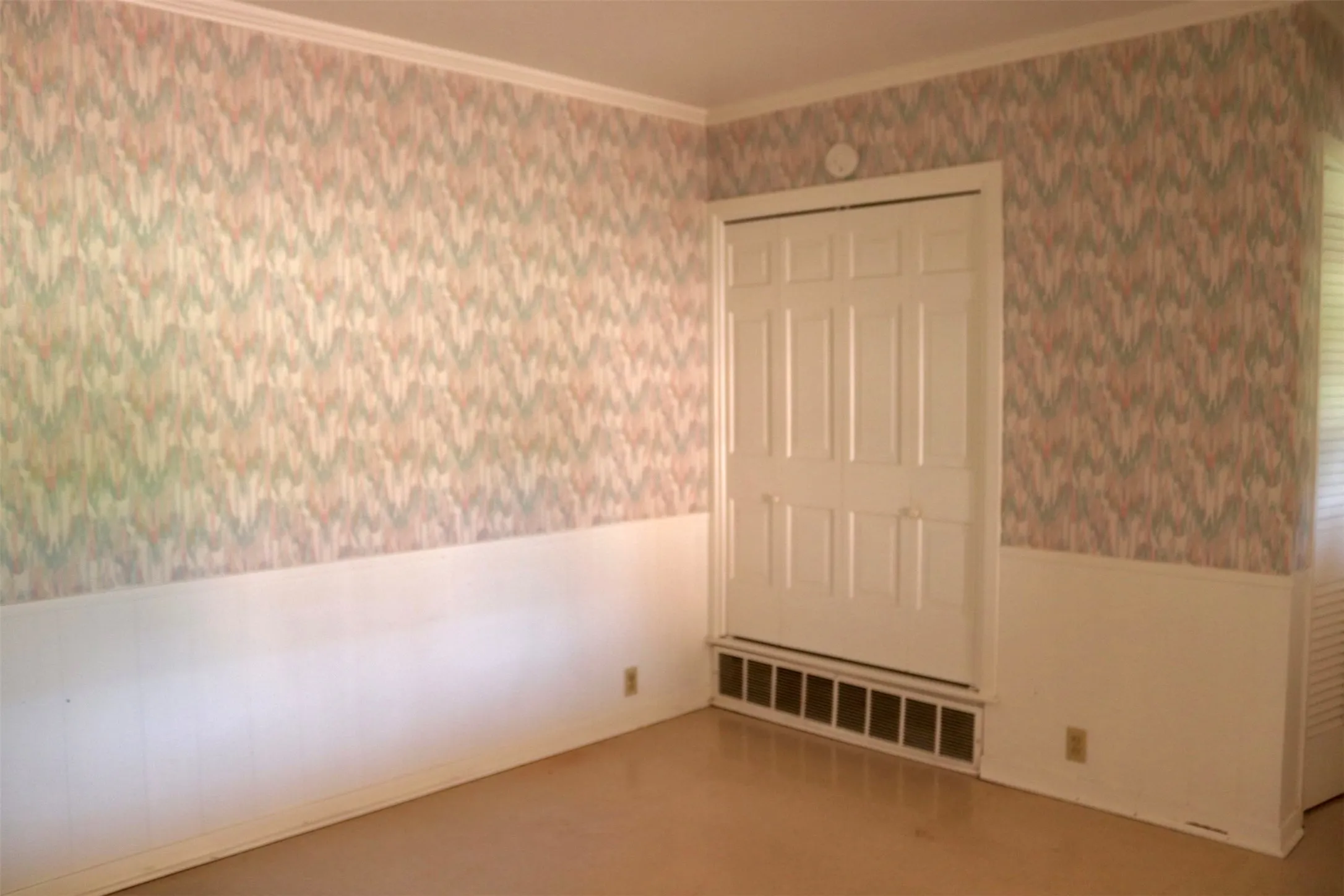Single Family Residence For Sale in Runnels County , 211 Spill Street, Winters, Texas 79567, 3 Bedroom, 2 Bathroom, 2 Garage spaces, 2,812 Sqft, built in 1975, mls#21258621, Real Estate Agent in Winters, Homes For Sale in Runnels county, Homes For Sale in Winters, Realtor in Winters Texas, Real Estate Brokerage Independent Realty Texas, Luminita Cordes Realtor