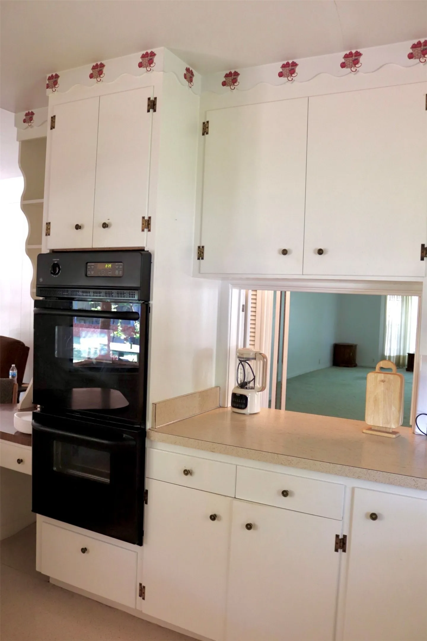 Single Family Residence For Sale in Runnels County , 211 Spill Street, Winters, Texas 79567, 3 Bedroom, 2 Bathroom, 2 Garage spaces, 2,812 Sqft, built in 1975, mls#21258621, Real Estate Agent in Winters, Homes For Sale in Runnels county, Homes For Sale in Winters, Realtor in Winters Texas, Real Estate Brokerage Independent Realty Texas, Luminita Cordes Realtor