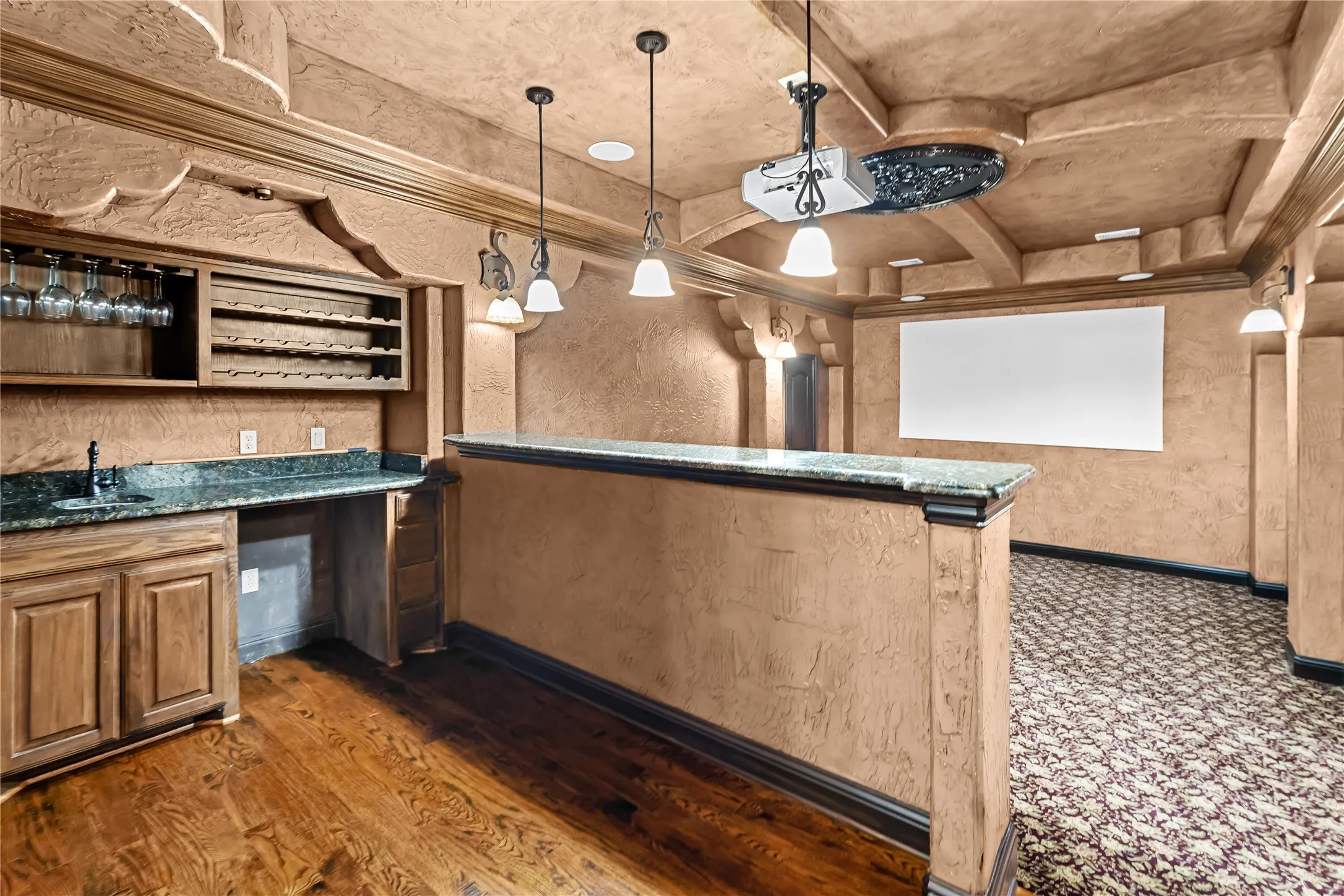Single Family Residence For Sale in Tarrant County , 1206 Genesis Drive, Mansfield, Texas 76063, 5 Bedroom, 5 Bathroom, 3 Garage spaces, 4,232 Sqft, built in 2011, Preowned, mls#21258121, Real Estate Agent in Mansfield, Homes For Sale in Tarrant county, Homes For Sale in Mansfield, Realtor in Mansfield Texas, Real Estate Brokerage Independent Realty Texas, Luminita Cordes Realtor