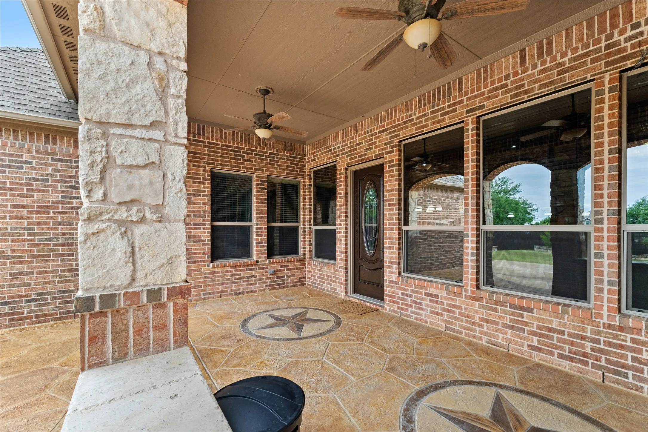 Single Family Residence For Sale in Tarrant County , 1206 Genesis Drive, Mansfield, Texas 76063, 5 Bedroom, 5 Bathroom, 3 Garage spaces, 4,232 Sqft, built in 2011, Preowned, mls#21258121, Real Estate Agent in Mansfield, Homes For Sale in Tarrant county, Homes For Sale in Mansfield, Realtor in Mansfield Texas, Real Estate Brokerage Independent Realty Texas, Luminita Cordes Realtor