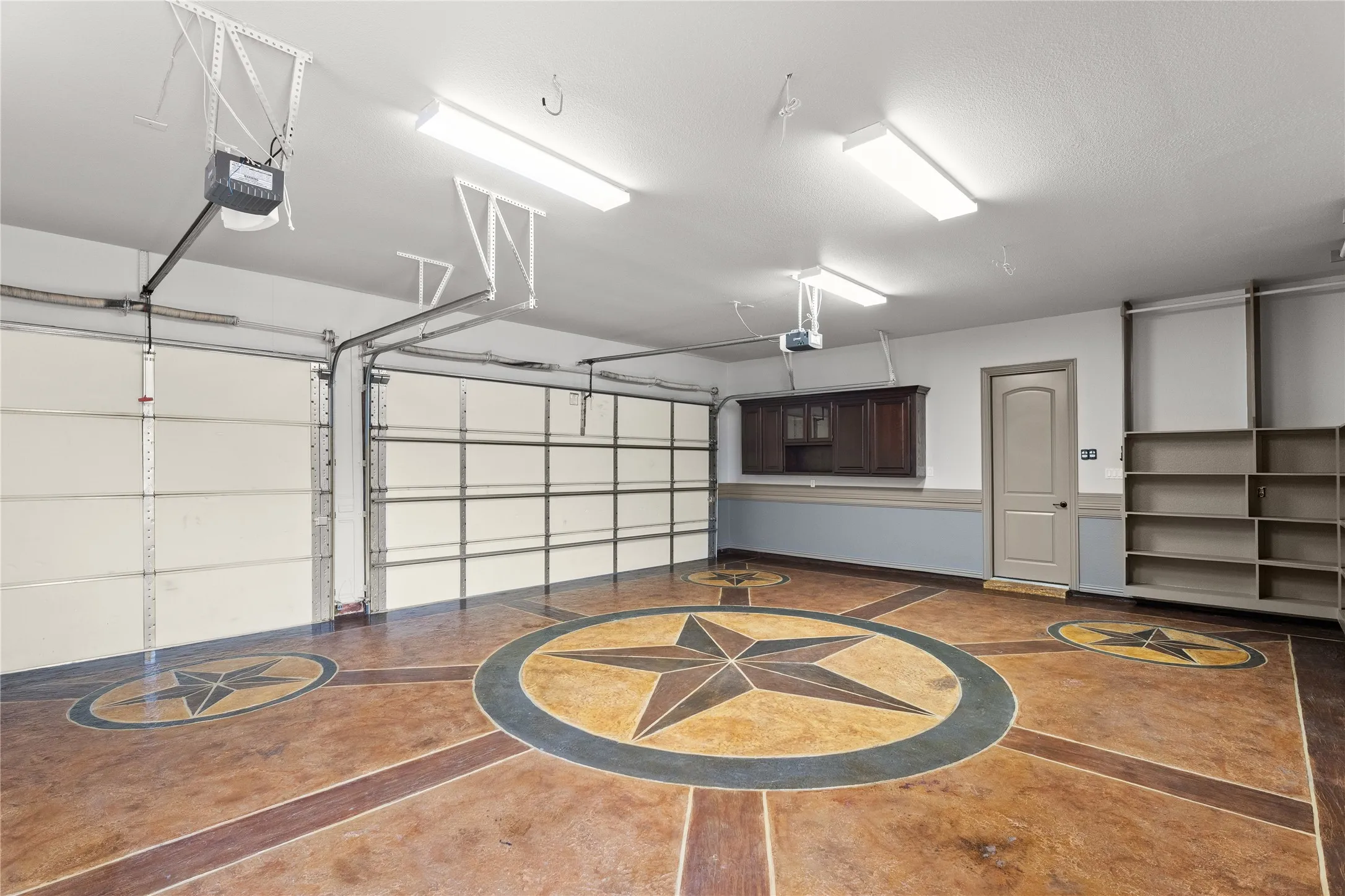 Single Family Residence For Sale in Tarrant County , 1206 Genesis Drive, Mansfield, Texas 76063, 5 Bedroom, 5 Bathroom, 3 Garage spaces, 4,232 Sqft, built in 2011, Preowned, mls#21258121, Real Estate Agent in Mansfield, Homes For Sale in Tarrant county, Homes For Sale in Mansfield, Realtor in Mansfield Texas, Real Estate Brokerage Independent Realty Texas, Luminita Cordes Realtor