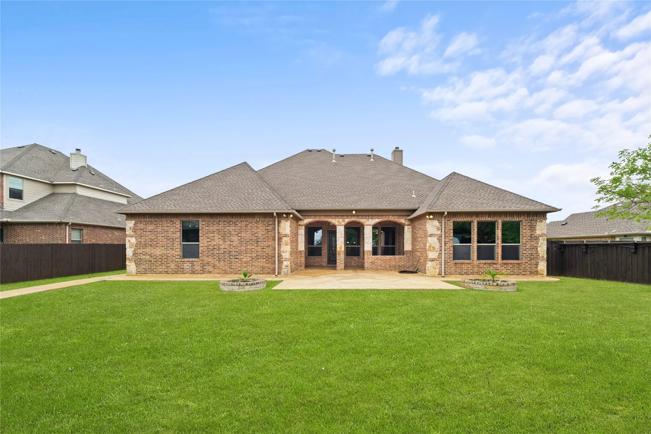Single Family Residence For Sale in Tarrant County , 1206 Genesis Drive, Mansfield, Texas 76063, 5 Bedroom, 5 Bathroom, 3 Garage spaces, 4,232 Sqft, built in 2011, Preowned, mls#21258121, Real Estate Agent in Mansfield, Homes For Sale in Tarrant county, Homes For Sale in Mansfield, Realtor in Mansfield Texas, Real Estate Brokerage Independent Realty Texas, Luminita Cordes Realtor
