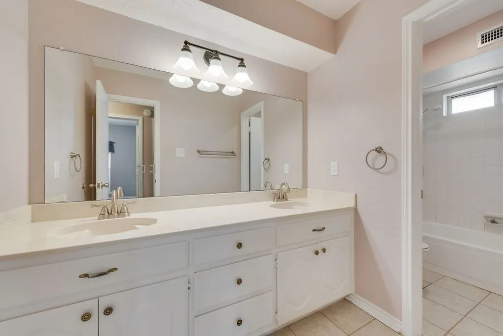 Double Sinks in Second Bath.