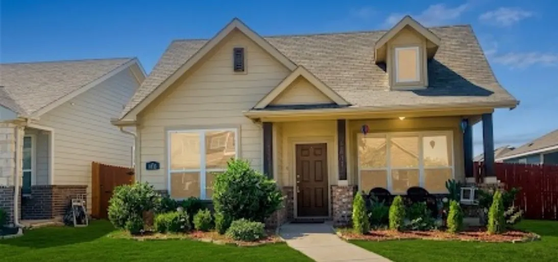 Single Family Residence For Sale in Kaufman County , 3413 Agate Trail, Forney, Texas 75126, 3 Bedroom, 2 Bathroom, 2 Garage spaces, 1,516 Sqft, built in 2018, mls#21258685, Real Estate Agent in Forney, Homes For Sale in Kaufman county, Homes For Sale in Forney, Realtor in Forney Texas, Real Estate Brokerage Independent Realty Texas, Luminita Cordes Realtor