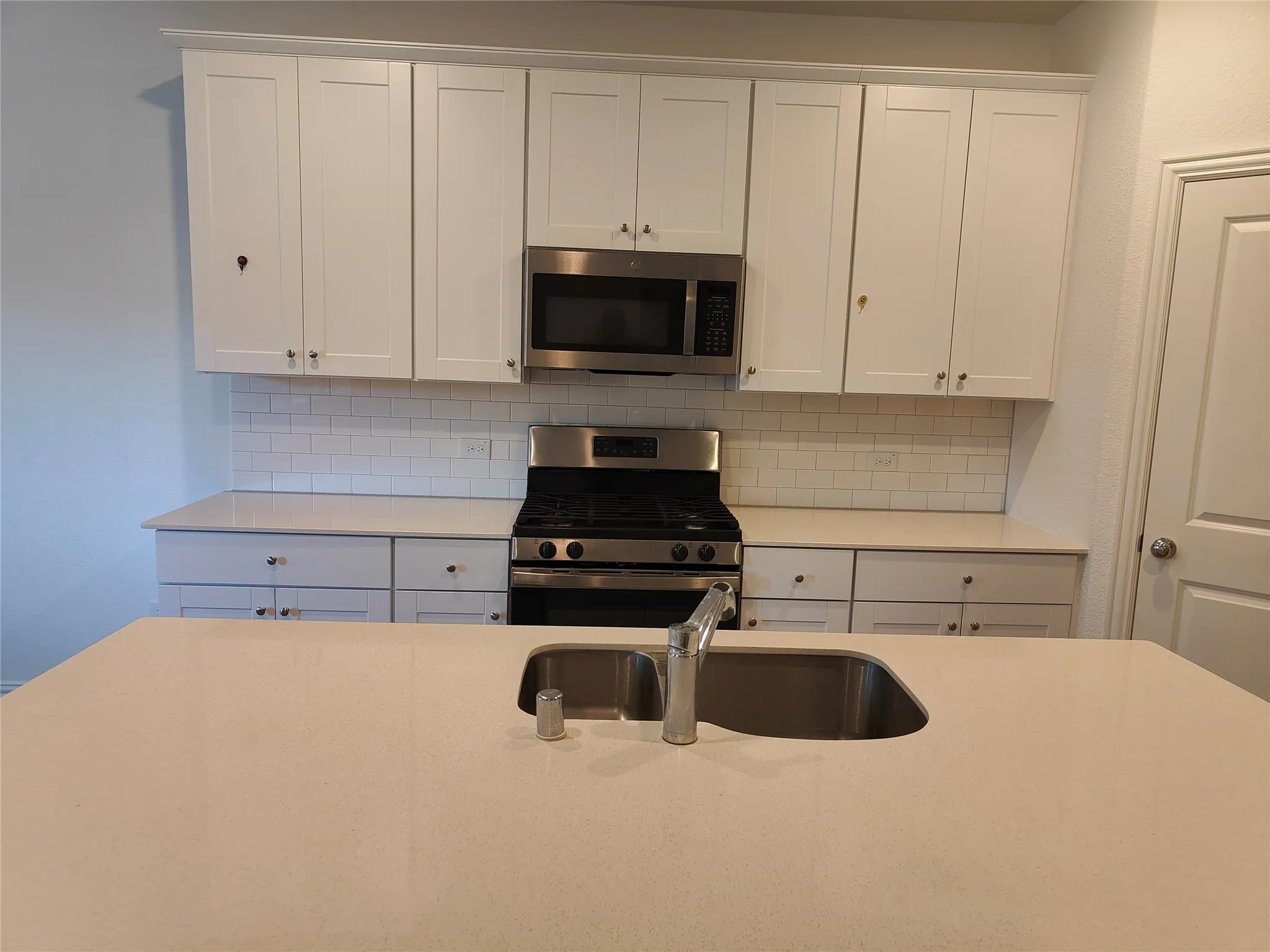 Single Family Residence For Sale in Collin County , 8416 Butterfly Lane, Mc Kinney, Texas 75071, 3 Bedroom, 2 Bathroom, 2 Garage spaces, 1,602 Sqft, built in 2024, Preowned, mls#21258701, Real Estate Agent in Mc Kinney, Homes For Sale in Collin county, Homes For Sale in Mc Kinney, Realtor in Mc Kinney Texas, Real Estate Brokerage Independent Realty Texas, Luminita Cordes Realtor