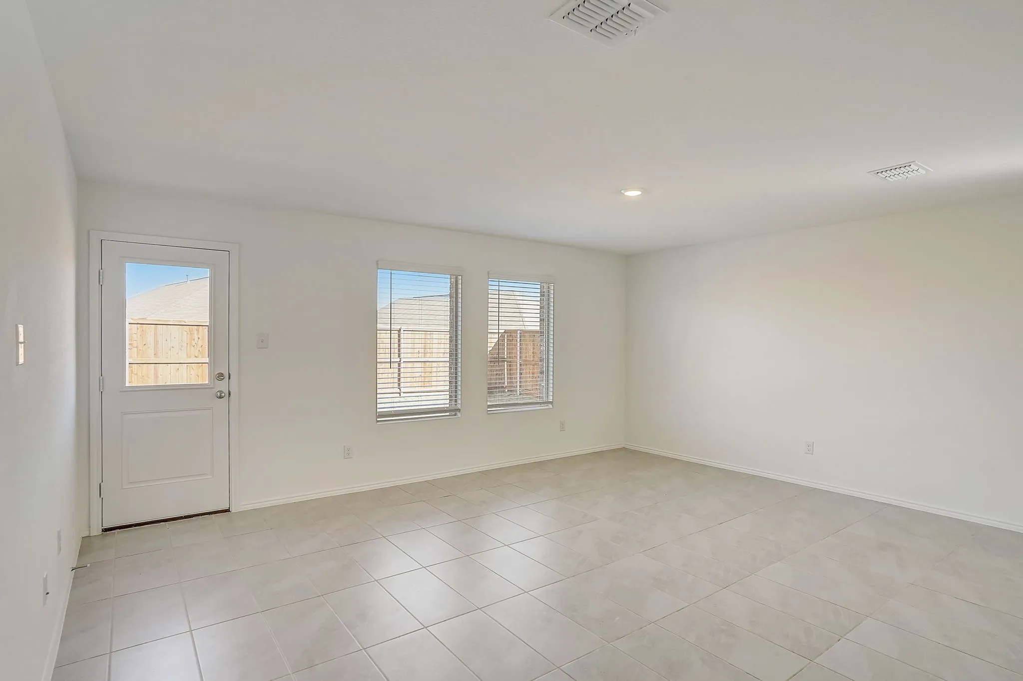 Single Family Residence For Rent in Denton County , 2817 Watchpoint Road, Little Elm, Texas 75068, 4 Bedroom, 2 Bathroom, 2 Garage spaces, 1,847 Sqft, built in 2023, Preowned, mls#21258725, Real Estate Agent in Little Elm, Homes For Rent in Denton county, Homes For Rent in Little Elm, Realtor in Little Elm Texas, Real Estate Brokerage Independent Realty Texas, Luminita Cordes Realtor
