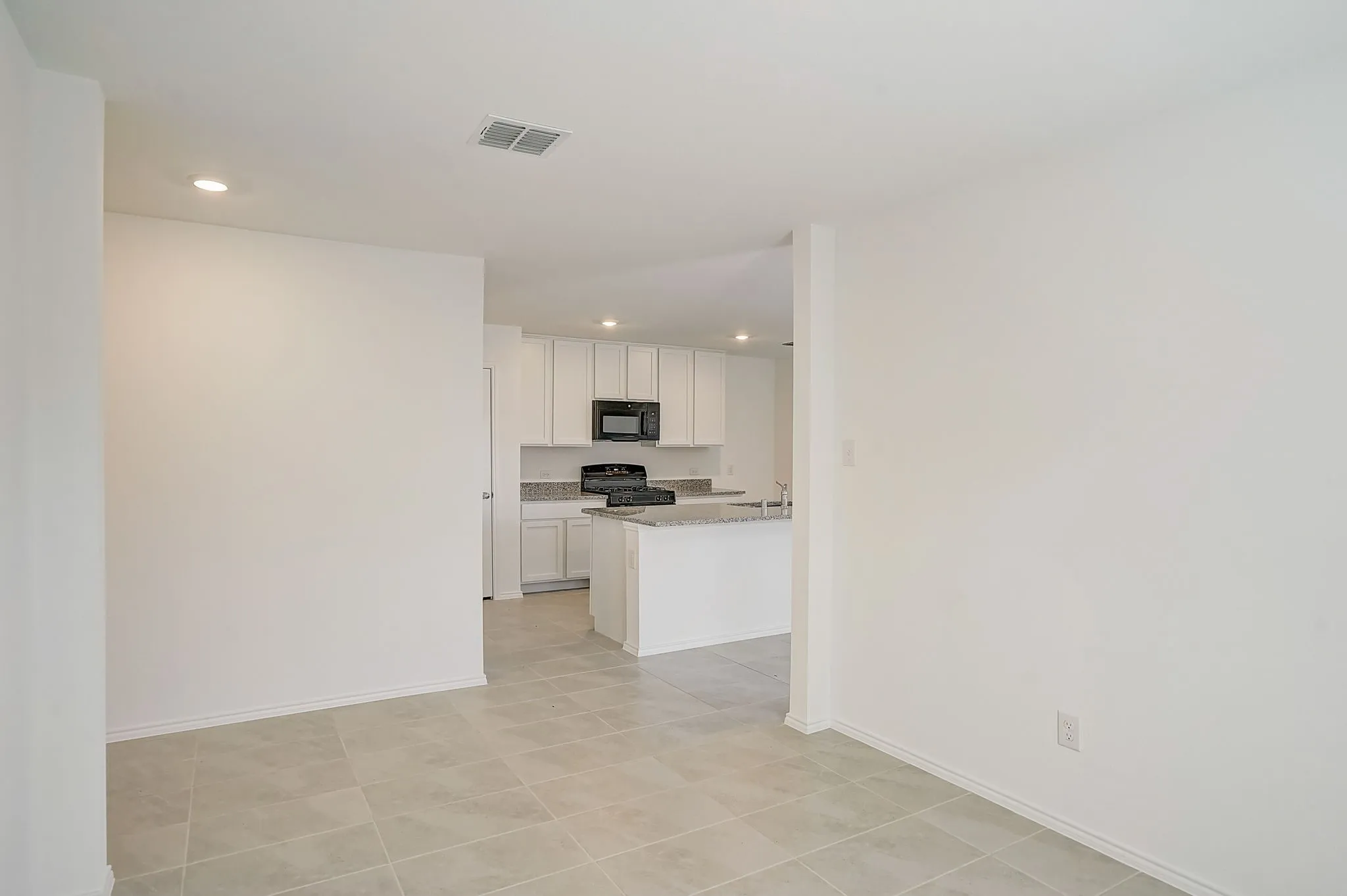 Single Family Residence For Rent in Denton County , 2817 Watchpoint Road, Little Elm, Texas 75068, 4 Bedroom, 2 Bathroom, 2 Garage spaces, 1,847 Sqft, built in 2023, Preowned, mls#21258725, Real Estate Agent in Little Elm, Homes For Rent in Denton county, Homes For Rent in Little Elm, Realtor in Little Elm Texas, Real Estate Brokerage Independent Realty Texas, Luminita Cordes Realtor
