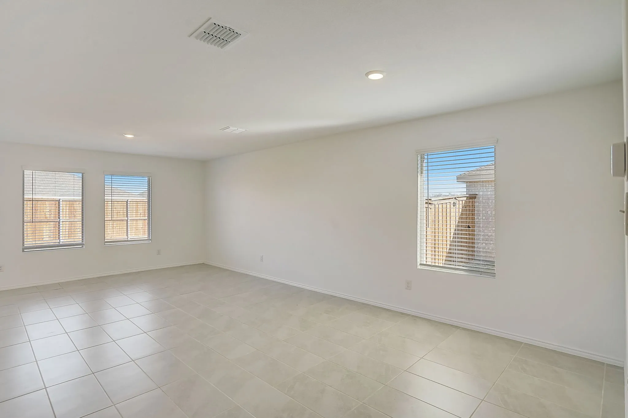 Single Family Residence For Rent in Denton County , 2817 Watchpoint Road, Little Elm, Texas 75068, 4 Bedroom, 2 Bathroom, 2 Garage spaces, 1,847 Sqft, built in 2023, Preowned, mls#21258725, Real Estate Agent in Little Elm, Homes For Rent in Denton county, Homes For Rent in Little Elm, Realtor in Little Elm Texas, Real Estate Brokerage Independent Realty Texas, Luminita Cordes Realtor