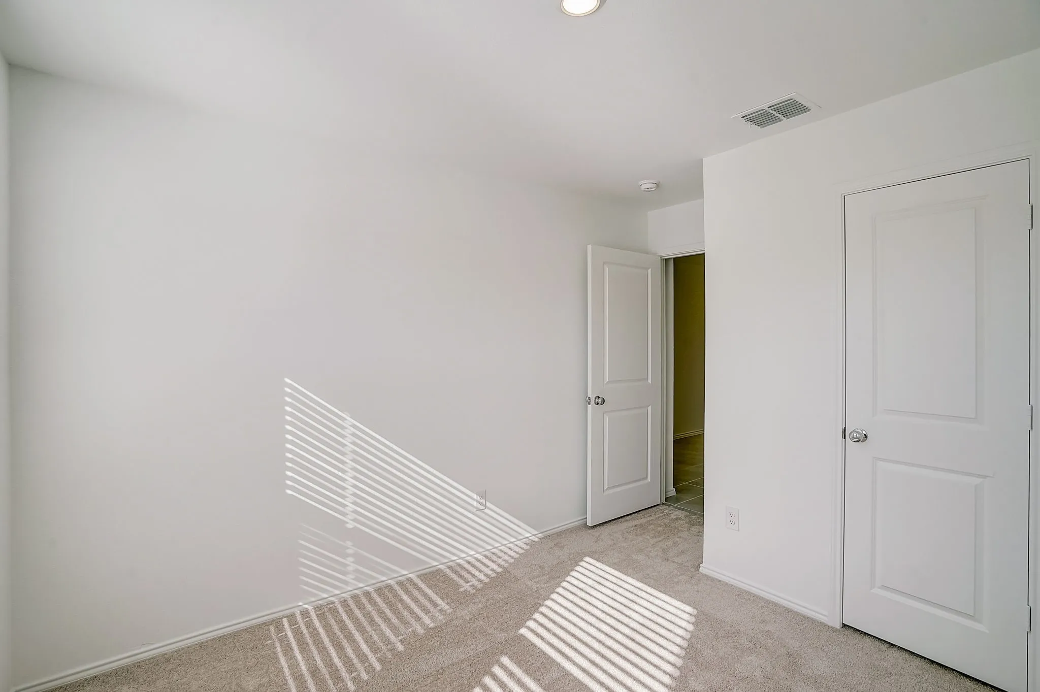 Single Family Residence For Rent in Denton County , 2817 Watchpoint Road, Little Elm, Texas 75068, 4 Bedroom, 2 Bathroom, 2 Garage spaces, 1,847 Sqft, built in 2023, Preowned, mls#21258725, Real Estate Agent in Little Elm, Homes For Rent in Denton county, Homes For Rent in Little Elm, Realtor in Little Elm Texas, Real Estate Brokerage Independent Realty Texas, Luminita Cordes Realtor