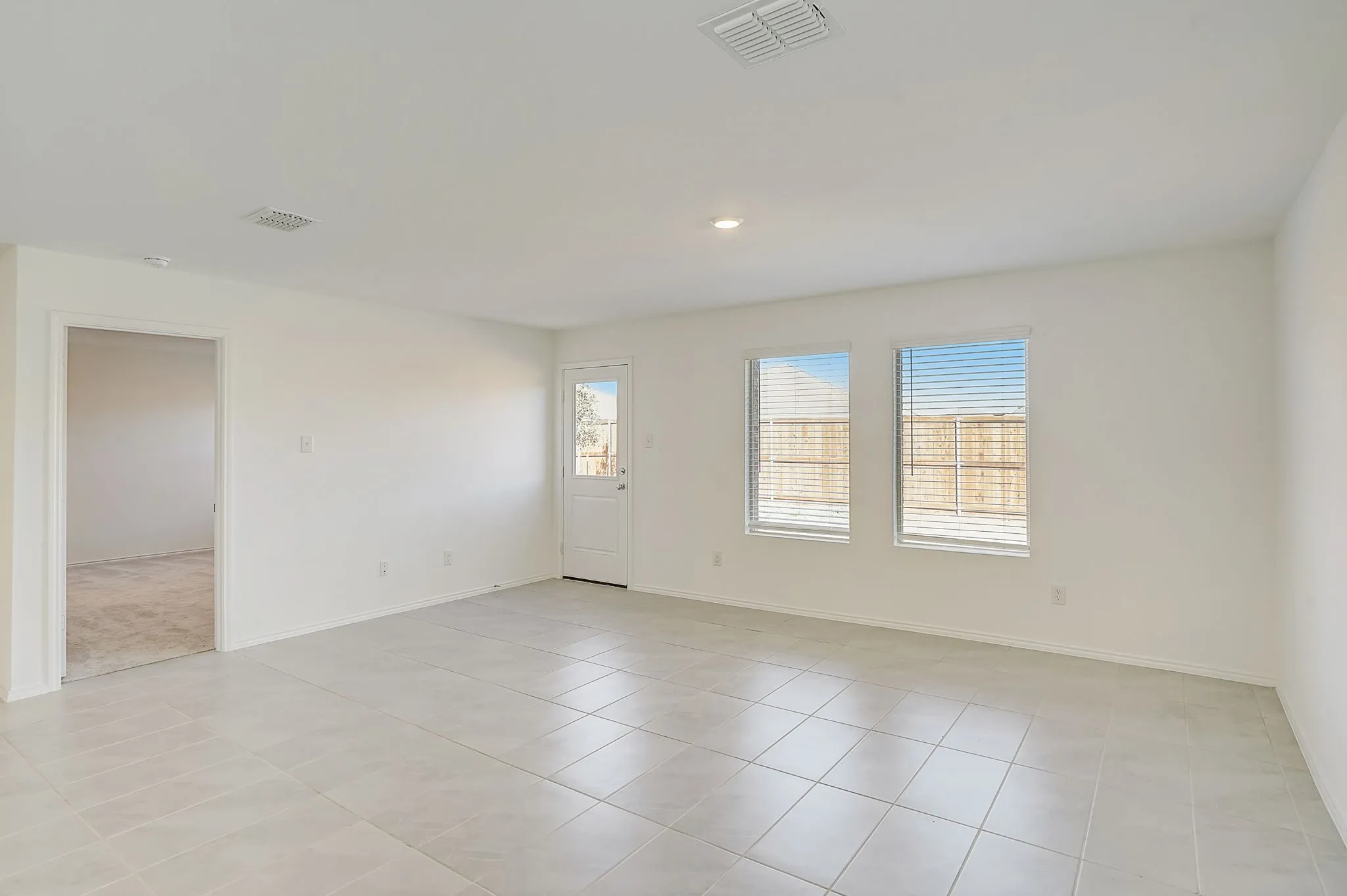 Single Family Residence For Rent in Denton County , 2817 Watchpoint Road, Little Elm, Texas 75068, 4 Bedroom, 2 Bathroom, 2 Garage spaces, 1,847 Sqft, built in 2023, Preowned, mls#21258725, Real Estate Agent in Little Elm, Homes For Rent in Denton county, Homes For Rent in Little Elm, Realtor in Little Elm Texas, Real Estate Brokerage Independent Realty Texas, Luminita Cordes Realtor