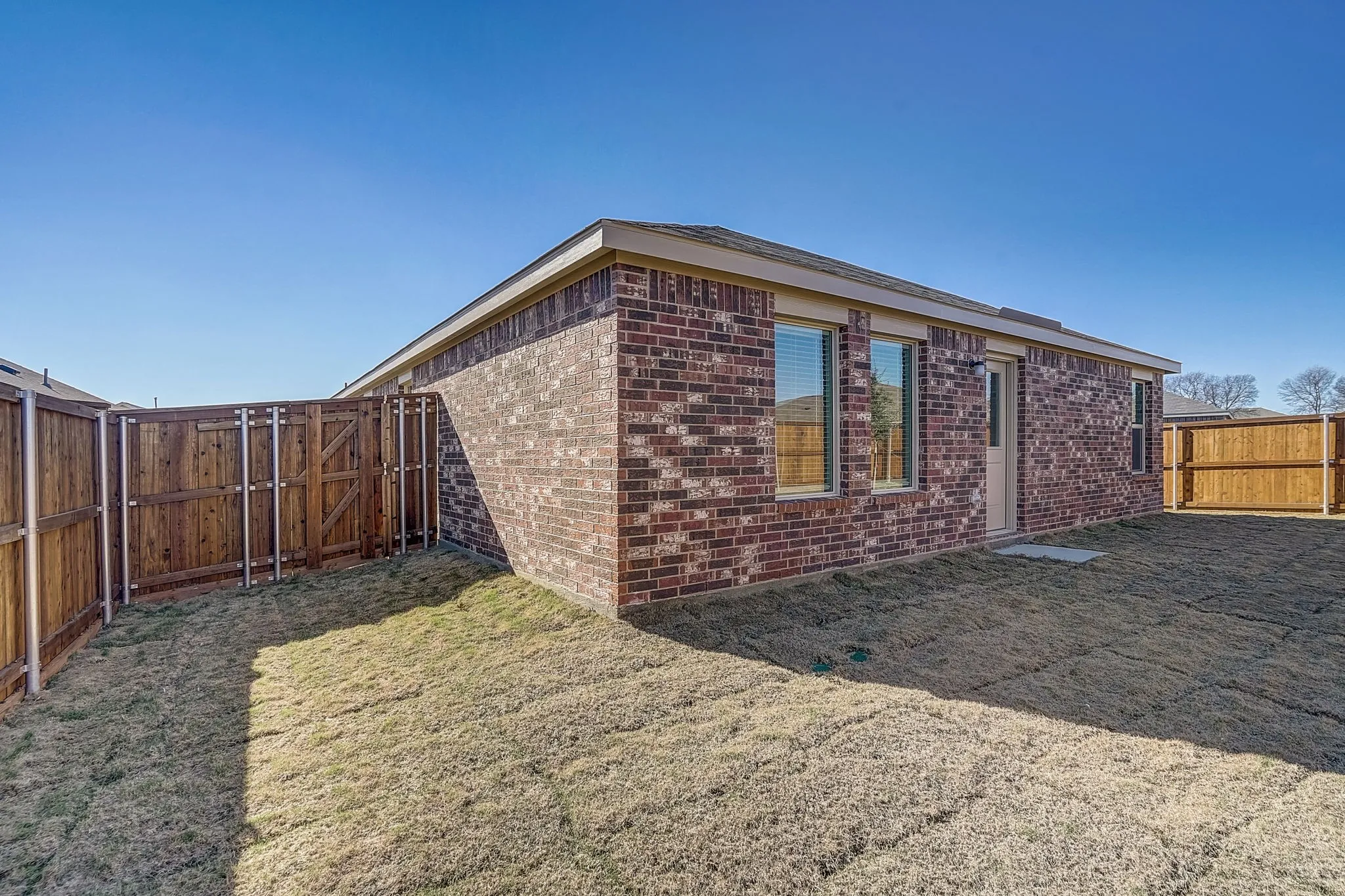 Single Family Residence For Rent in Denton County , 2817 Watchpoint Road, Little Elm, Texas 75068, 4 Bedroom, 2 Bathroom, 2 Garage spaces, 1,847 Sqft, built in 2023, Preowned, mls#21258725, Real Estate Agent in Little Elm, Homes For Rent in Denton county, Homes For Rent in Little Elm, Realtor in Little Elm Texas, Real Estate Brokerage Independent Realty Texas, Luminita Cordes Realtor