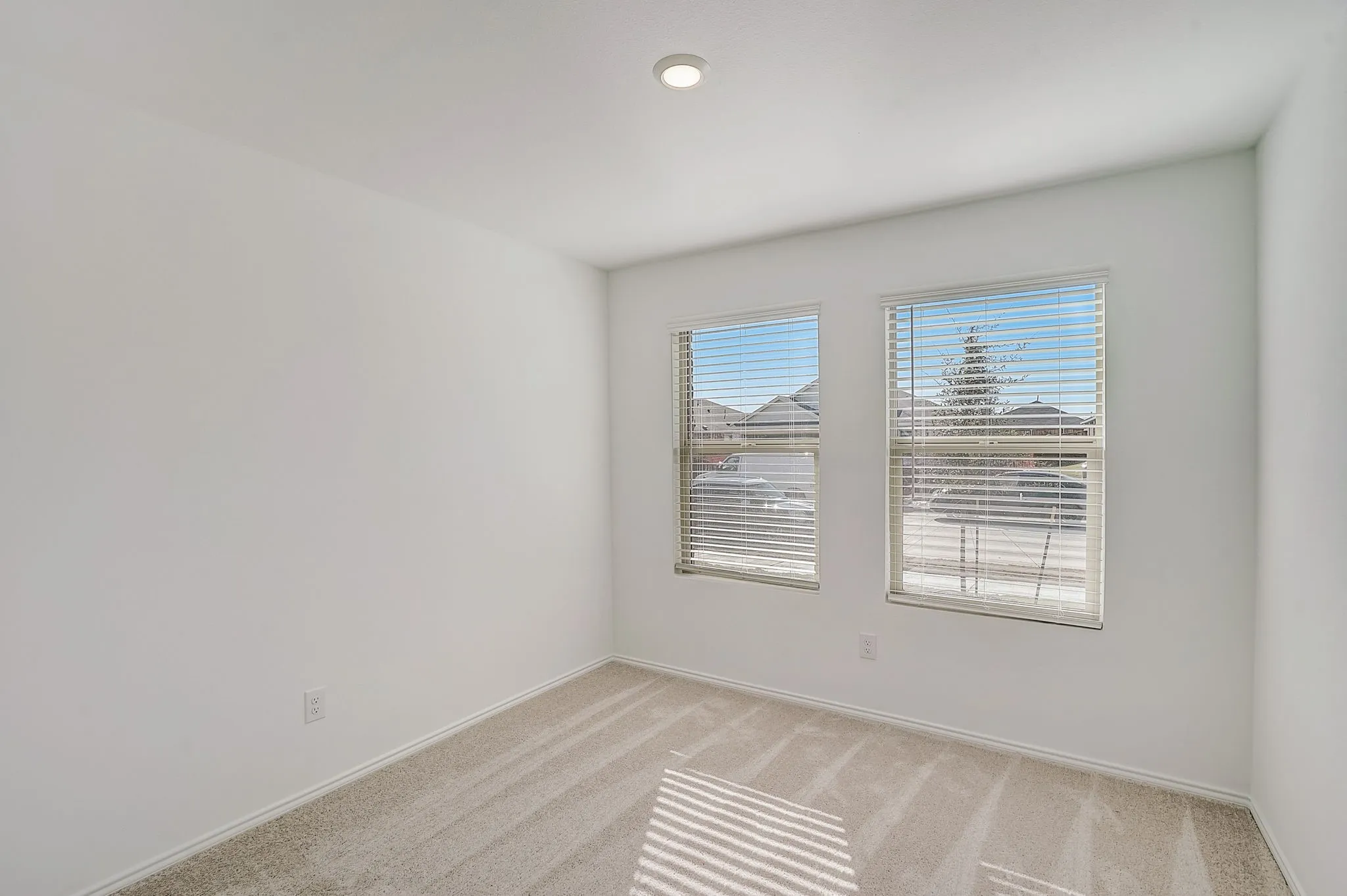 Single Family Residence For Rent in Denton County , 2817 Watchpoint Road, Little Elm, Texas 75068, 4 Bedroom, 2 Bathroom, 2 Garage spaces, 1,847 Sqft, built in 2023, Preowned, mls#21258725, Real Estate Agent in Little Elm, Homes For Rent in Denton county, Homes For Rent in Little Elm, Realtor in Little Elm Texas, Real Estate Brokerage Independent Realty Texas, Luminita Cordes Realtor