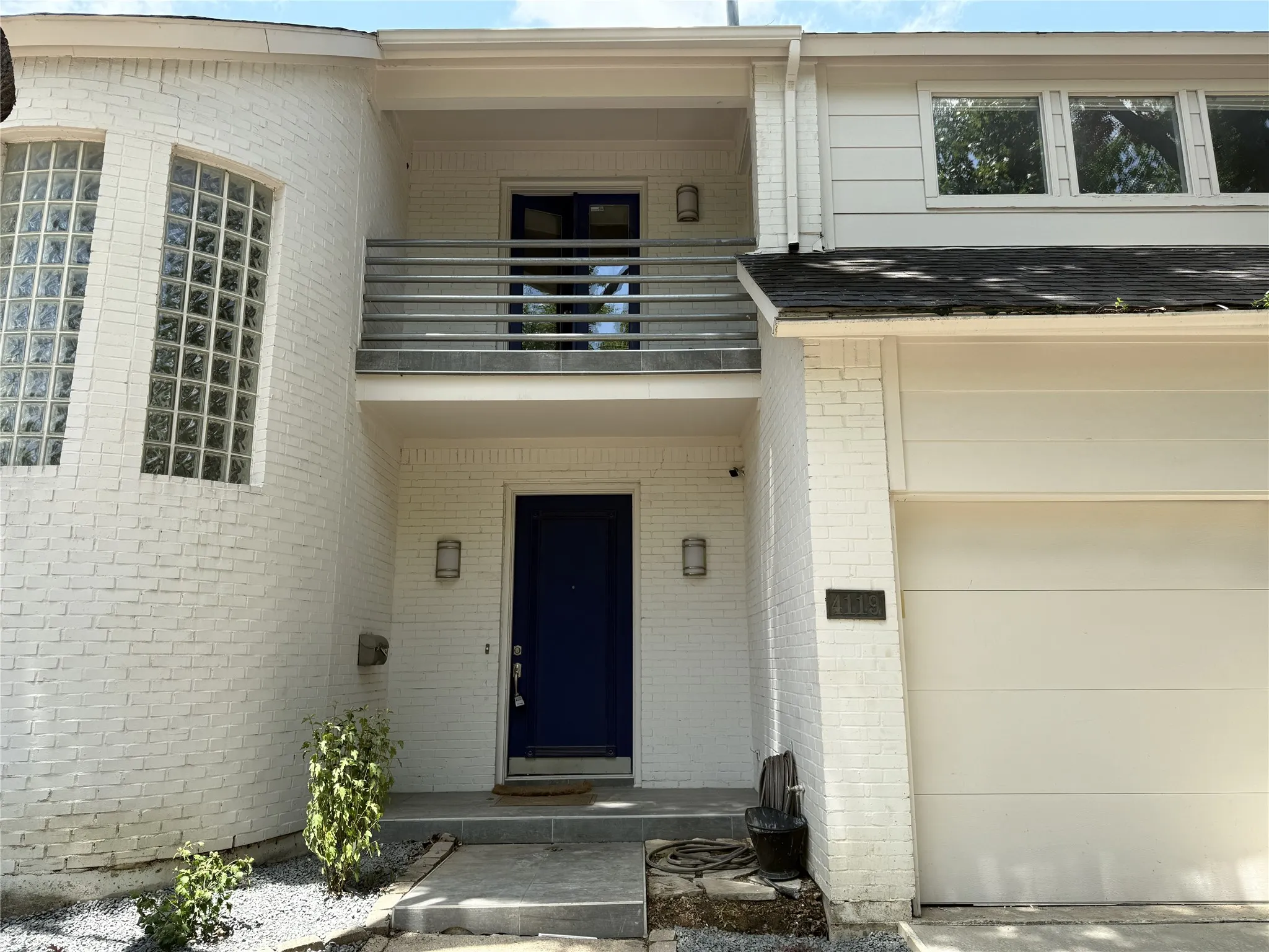 Single Family Residence For Rent in Dallas County , 4119 Throckmorton Street, Dallas, Texas 75219, 3 Bedroom, 3 Bathroom, 2 Garage spaces, 2,070 Sqft, built in 1997, mls#21258729, Real Estate Agent in Dallas, Homes For Rent in Dallas county, Homes For Rent in Dallas, Realtor in Dallas Texas, Real Estate Brokerage Independent Realty Texas, Luminita Cordes Realtor