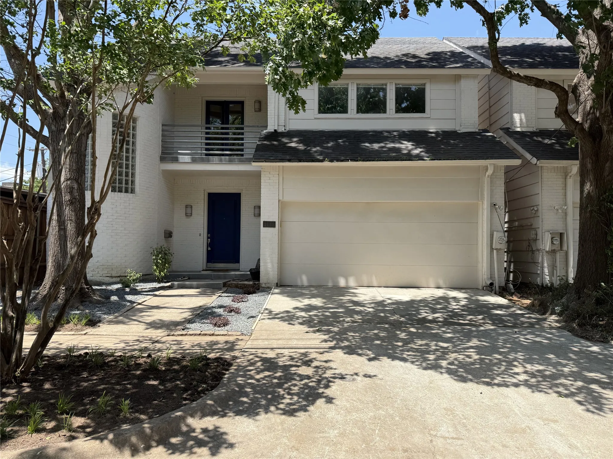 Single Family Residence For Rent in Dallas County , 4119 Throckmorton Street, Dallas, Texas 75219, 3 Bedroom, 3 Bathroom, 2 Garage spaces, 2,070 Sqft, built in 1997, mls#21258729, Real Estate Agent in Dallas, Homes For Rent in Dallas county, Homes For Rent in Dallas, Realtor in Dallas Texas, Real Estate Brokerage Independent Realty Texas, Luminita Cordes Realtor