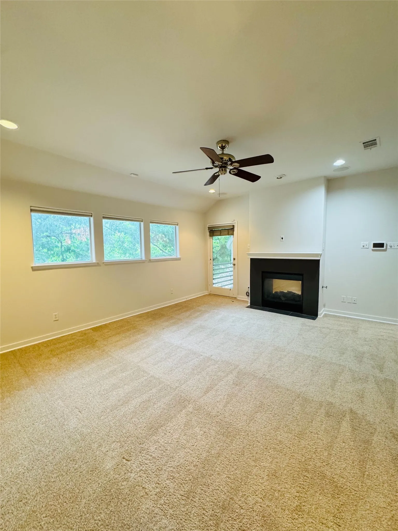 Single Family Residence For Rent in Dallas County , 4119 Throckmorton Street, Dallas, Texas 75219, 3 Bedroom, 3 Bathroom, 2 Garage spaces, 2,070 Sqft, built in 1997, mls#21258729, Real Estate Agent in Dallas, Homes For Rent in Dallas county, Homes For Rent in Dallas, Realtor in Dallas Texas, Real Estate Brokerage Independent Realty Texas, Luminita Cordes Realtor