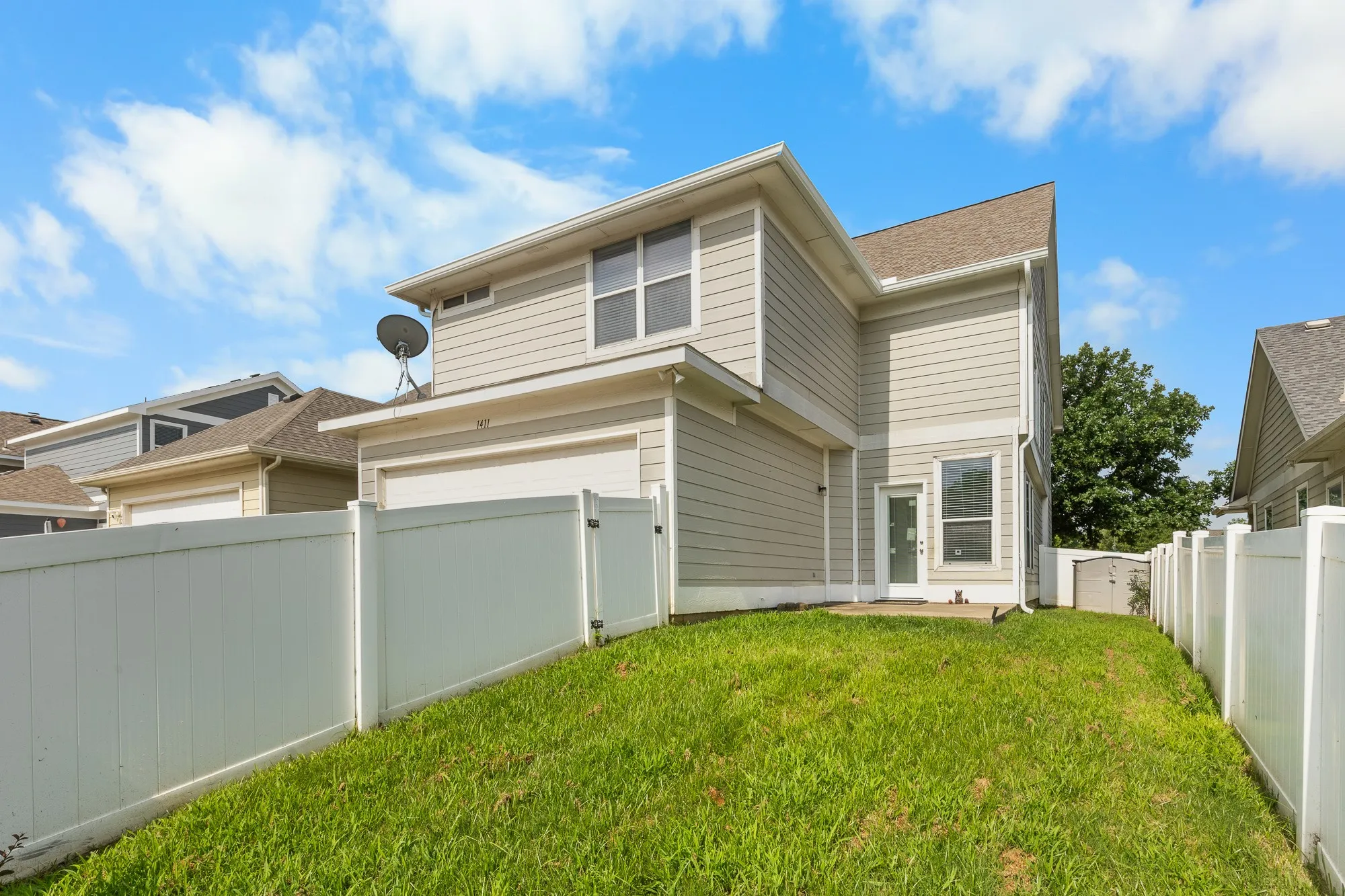 Showing backyard from different angle.