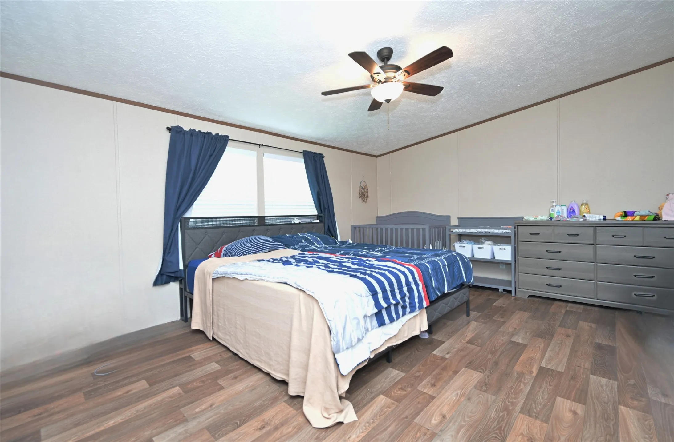 Mobile Home For Sale in Wise County , 116 El Dorado Street, Decatur, Texas 76234, 4 Bedroom, 2 Bathroom, Garage spaces, 1,904 Sqft, built in 2023, Preowned, mls#21257124, Real Estate Agent in Decatur, Homes For Sale in Wise county, Homes For Sale in Decatur, Realtor in Decatur Texas, Real Estate Brokerage Independent Realty Texas, Luminita Cordes Realtor