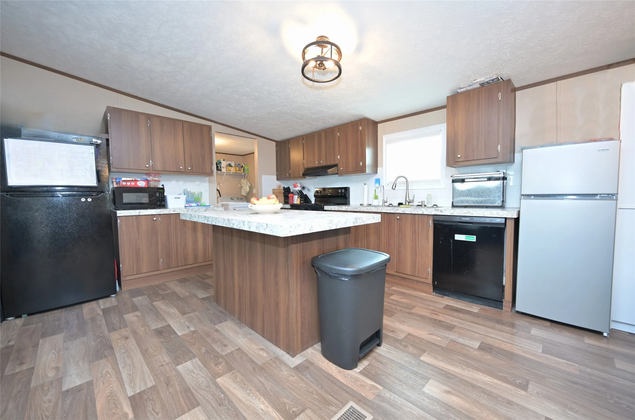 Mobile Home For Sale in Wise County , 116 El Dorado Street, Decatur, Texas 76234, 4 Bedroom, 2 Bathroom, Garage spaces, 1,904 Sqft, built in 2023, Preowned, mls#21257124, Real Estate Agent in Decatur, Homes For Sale in Wise county, Homes For Sale in Decatur, Realtor in Decatur Texas, Real Estate Brokerage Independent Realty Texas, Luminita Cordes Realtor