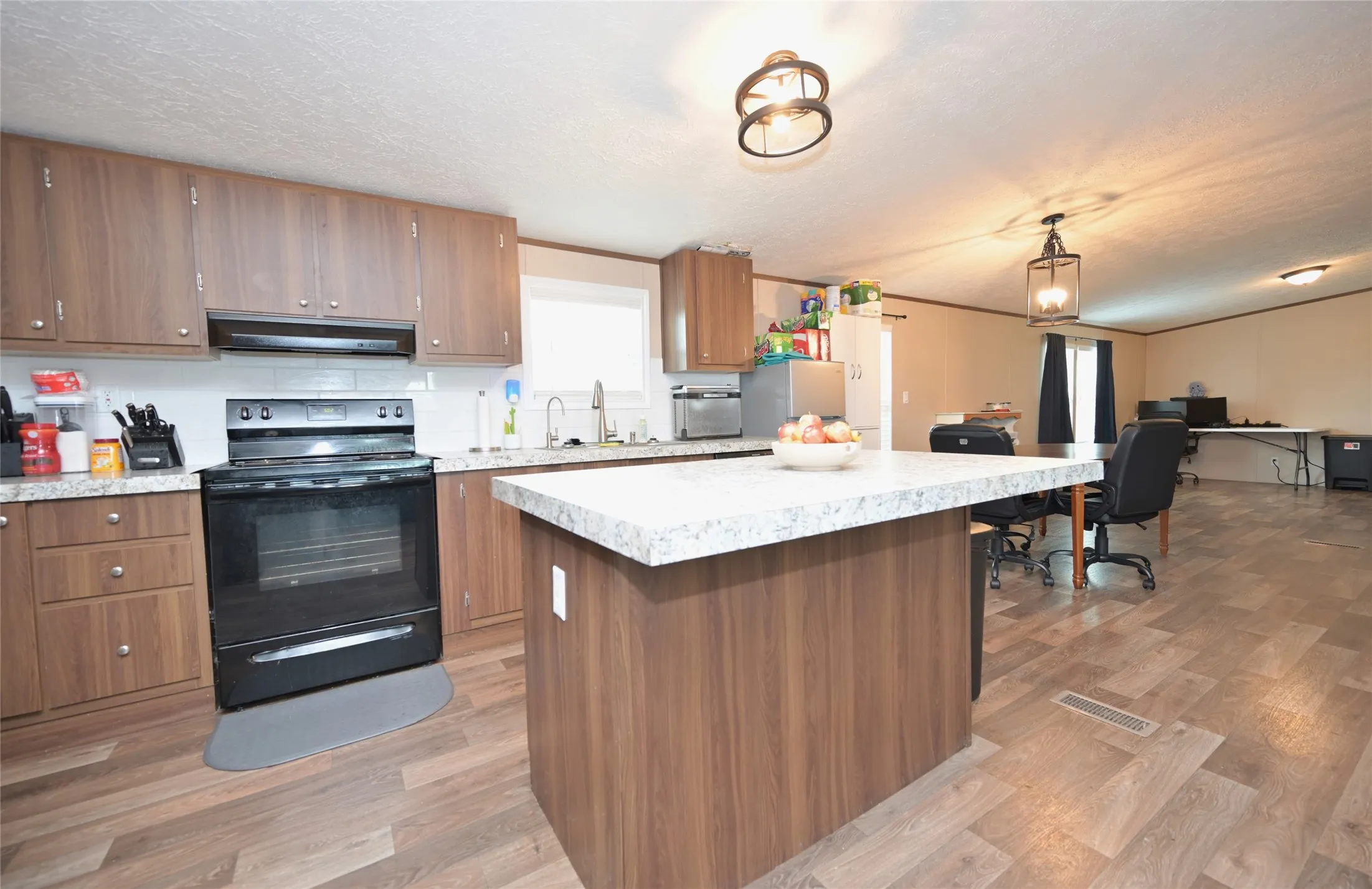 Mobile Home For Sale in Wise County , 116 El Dorado Street, Decatur, Texas 76234, 4 Bedroom, 2 Bathroom, Garage spaces, 1,904 Sqft, built in 2023, Preowned, mls#21257124, Real Estate Agent in Decatur, Homes For Sale in Wise county, Homes For Sale in Decatur, Realtor in Decatur Texas, Real Estate Brokerage Independent Realty Texas, Luminita Cordes Realtor