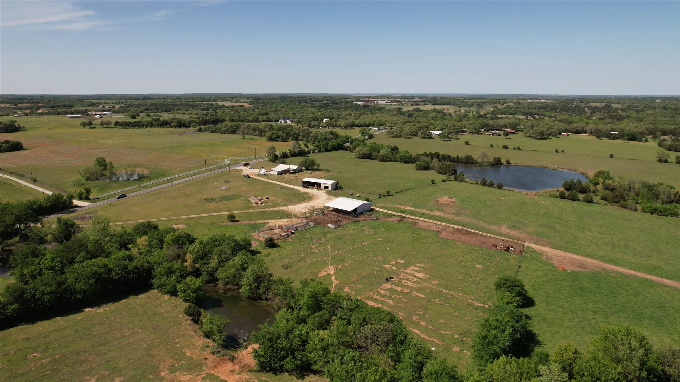Farm For Sale in Grayson County , 850 Gordonville Road, Gordonville, Texas 76245, 4 Bedrooms, 2 Bathrooms, 2 Garage spaces, 1,828 Sqft, built in 1971, Price $3,850,000, mls#21250081, Real Estate Agent in Gordonville, Homes For Sale in Grayson county, Homes For Sale in Gordonville, Realtor in Gordonville Texas, Real Estate Brokerage Independent Realty Texas, Luminita Cordes Realtor