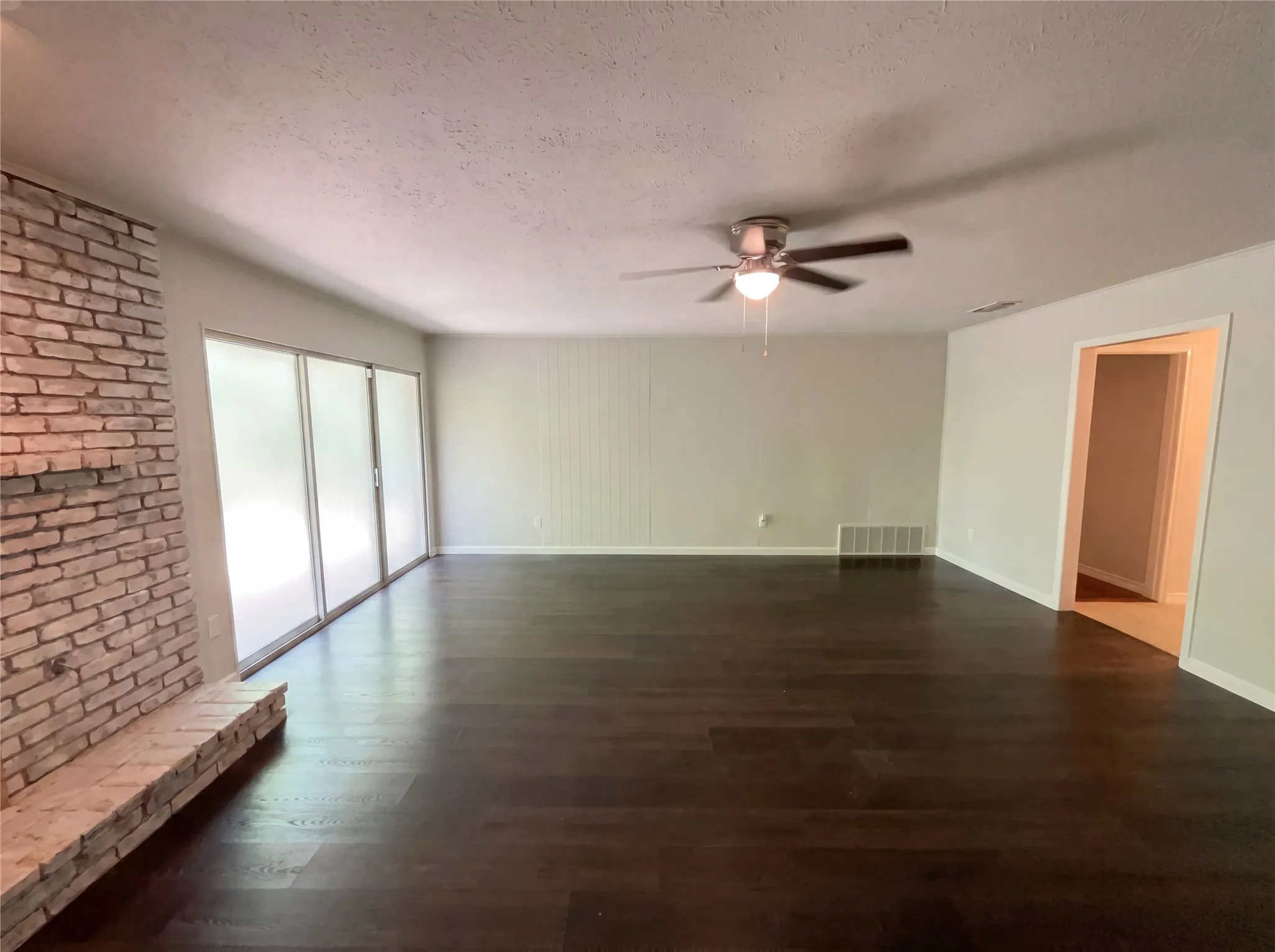 Single Family Residence For Sale in Collin County , 2017 Greenbriar Lane, Plano, Texas 75074, 3 Bedroom, 3 Bathroom, Garage spaces, 1,810 Sqft, built in 1965, Preowned, Price $329,000, mls#21258578, Real Estate Agent in Plano, Homes For Sale in Collin county, Homes For Sale in Plano, Realtor in Plano Texas, Real Estate Brokerage Independent Realty Texas, Luminita Cordes Realtor