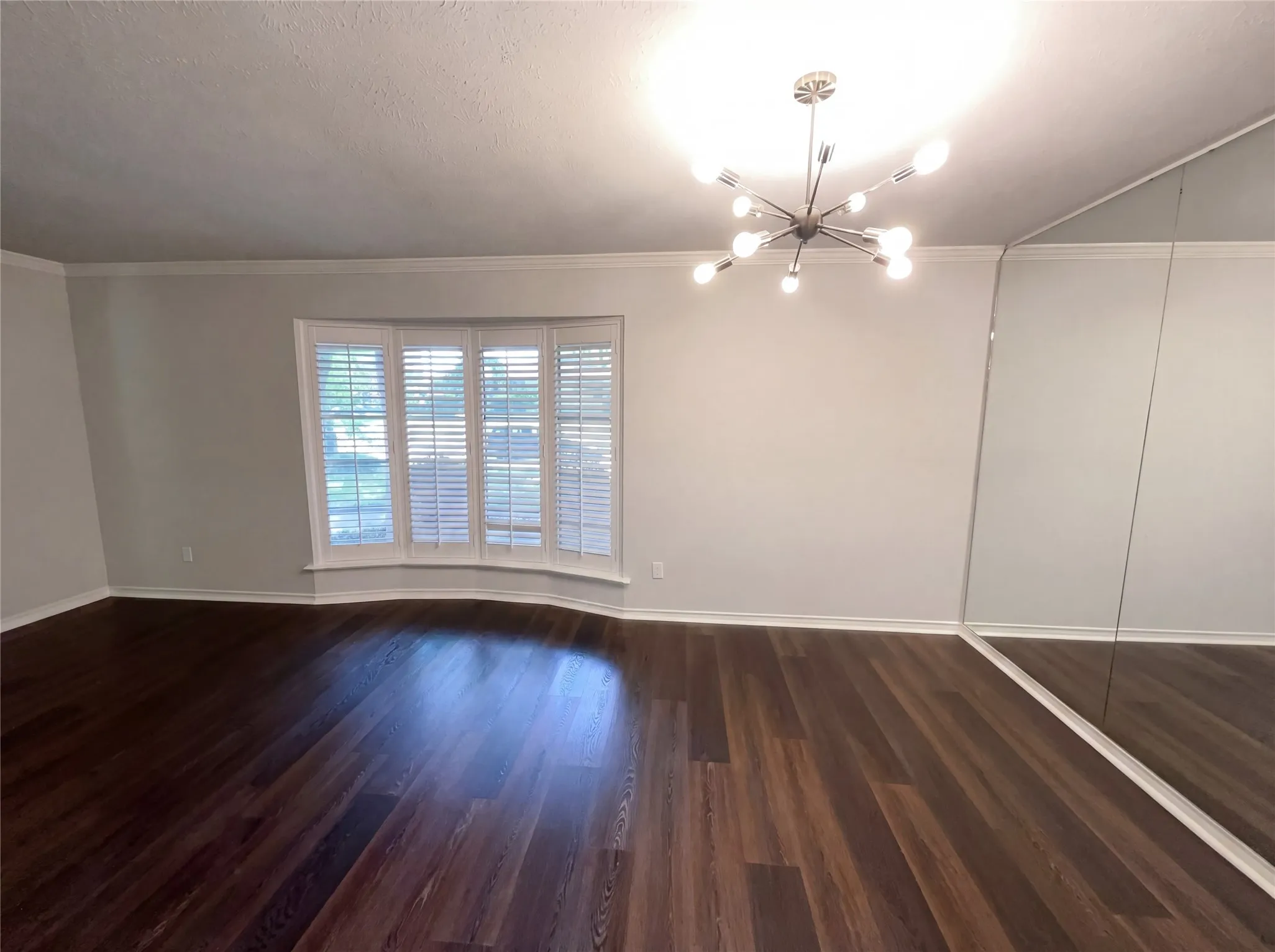 Single Family Residence For Sale in Collin County , 2017 Greenbriar Lane, Plano, Texas 75074, 3 Bedroom, 3 Bathroom, Garage spaces, 1,810 Sqft, built in 1965, Preowned, Price $329,000, mls#21258578, Real Estate Agent in Plano, Homes For Sale in Collin county, Homes For Sale in Plano, Realtor in Plano Texas, Real Estate Brokerage Independent Realty Texas, Luminita Cordes Realtor