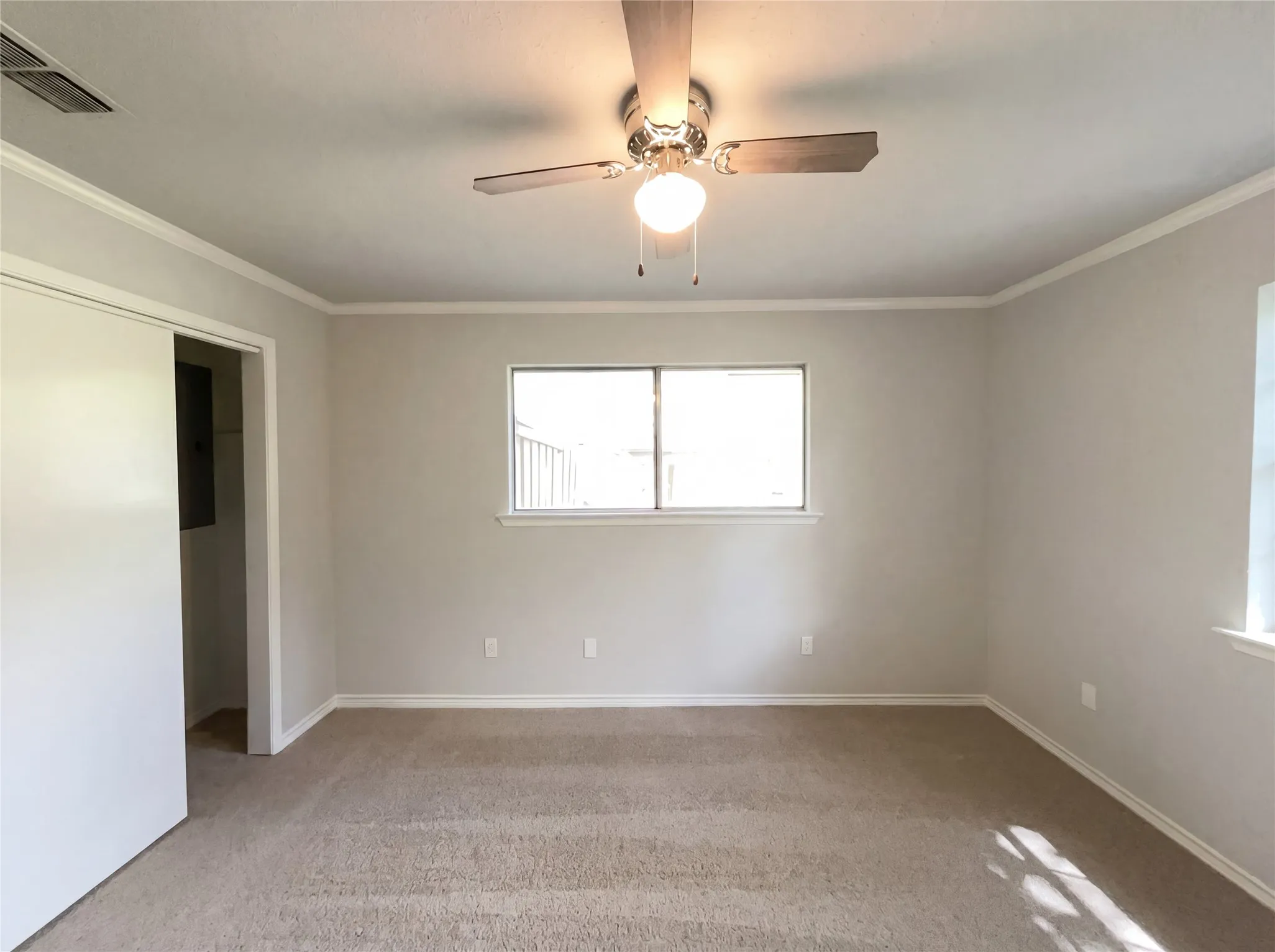 Single Family Residence For Sale in Collin County , 2017 Greenbriar Lane, Plano, Texas 75074, 3 Bedroom, 3 Bathroom, Garage spaces, 1,810 Sqft, built in 1965, Preowned, Price $329,000, mls#21258578, Real Estate Agent in Plano, Homes For Sale in Collin county, Homes For Sale in Plano, Realtor in Plano Texas, Real Estate Brokerage Independent Realty Texas, Luminita Cordes Realtor