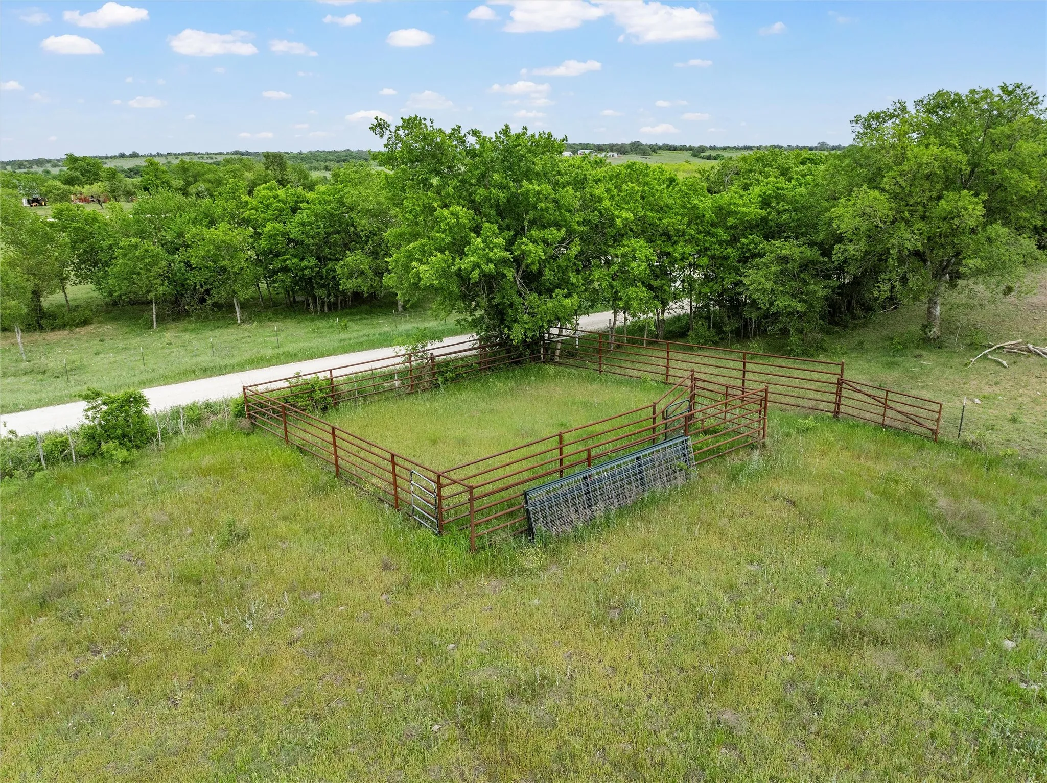 Improved Land For Sale in Falls County , TBD Cr 462, Lott, Texas 76656, 0, 0, Garage spaces, 0 Sqft, built in 0, mls#21257810, Real Estate Agent in Lott, Homes For Sale in Falls county, Homes For Sale in Lott, Realtor in Lott Texas, Real Estate Brokerage Independent Realty Texas, Luminita Cordes Realtor