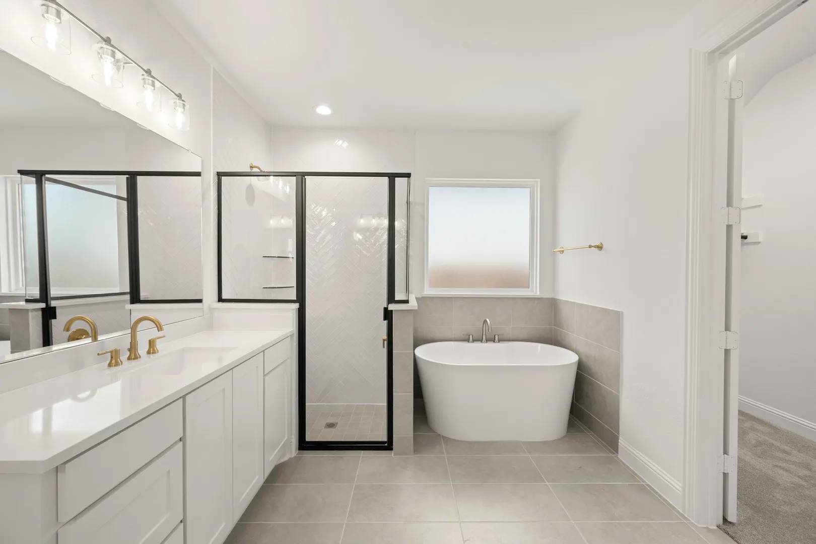 4801 Nomad- Primary Suite-3
