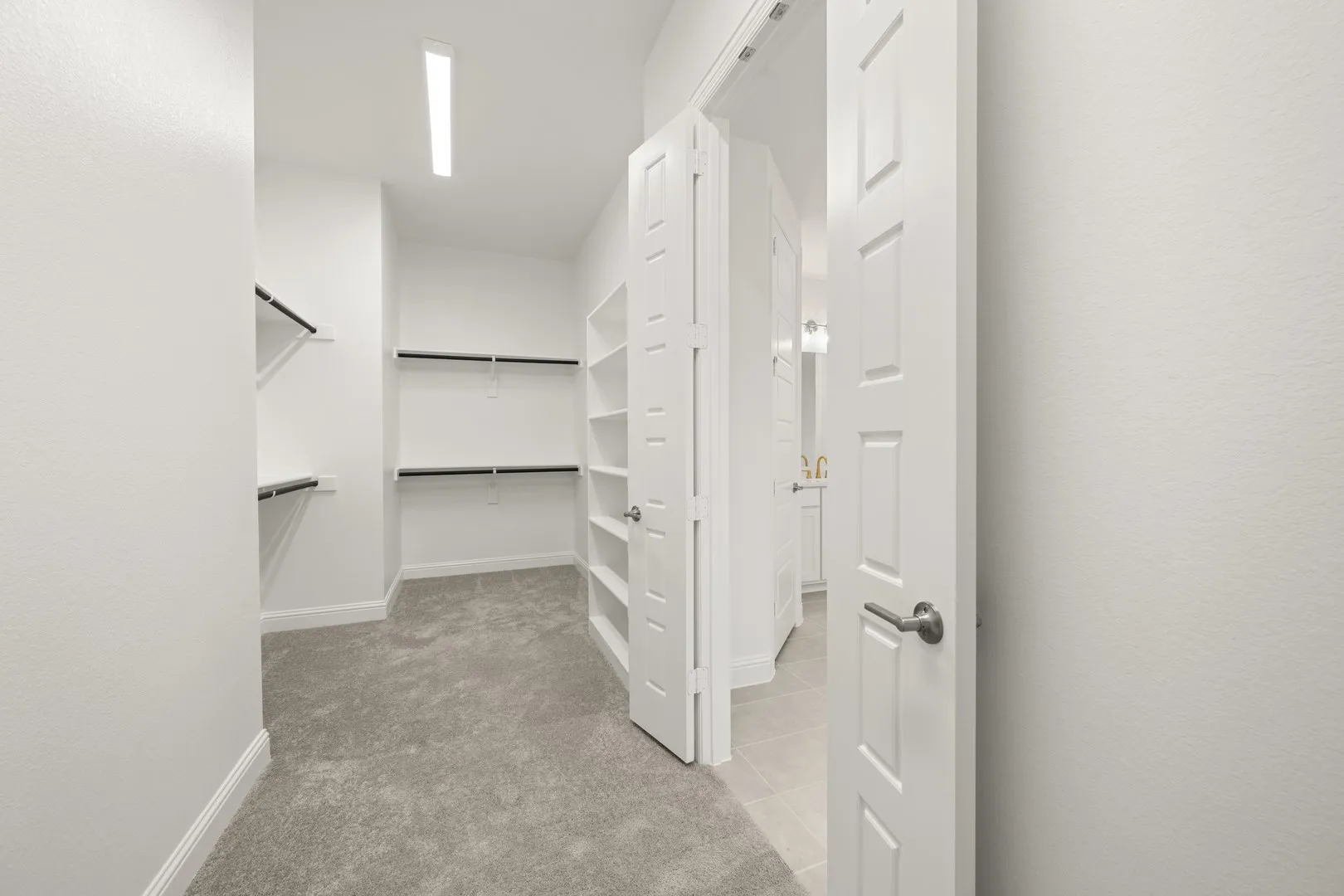 4801 Nomad- Primary Suite-7