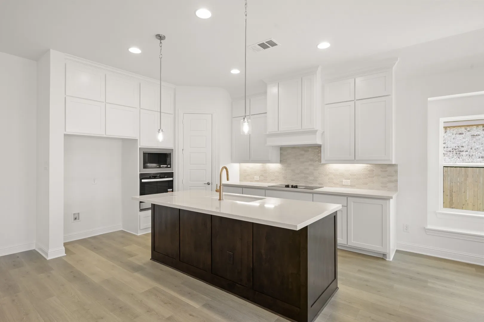 4801 Nomad- Kitchen-2
