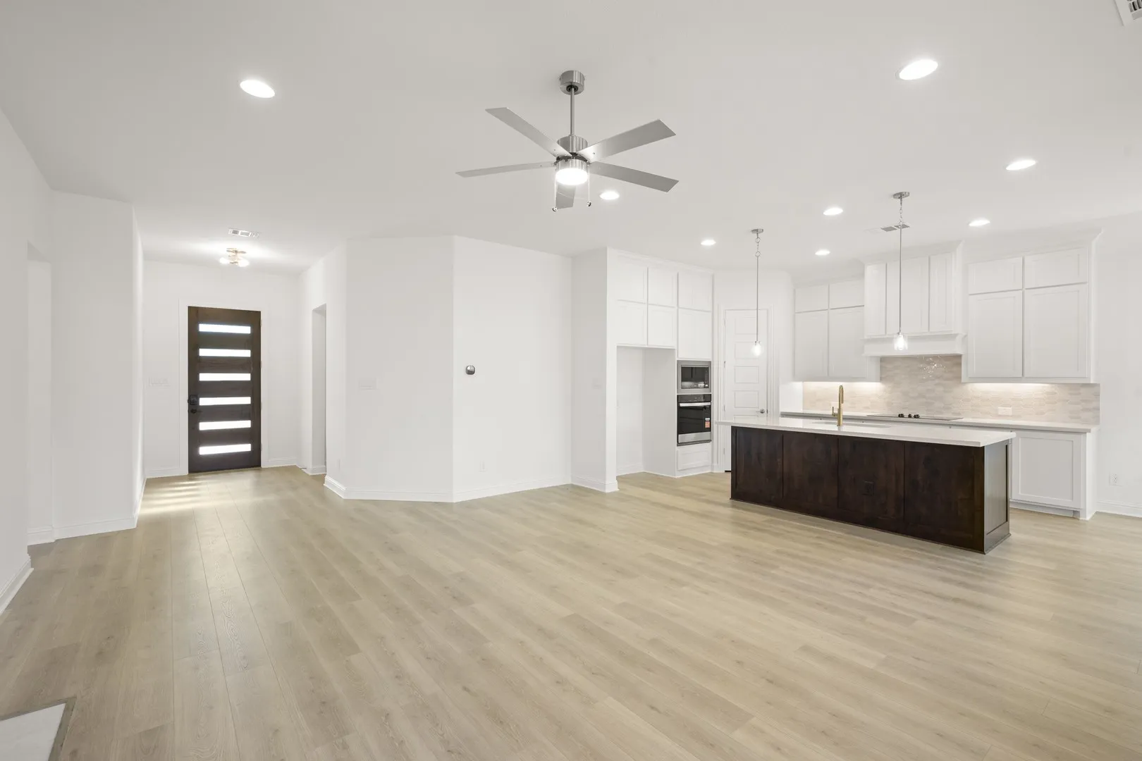 4801 Nomad- Living Room-1