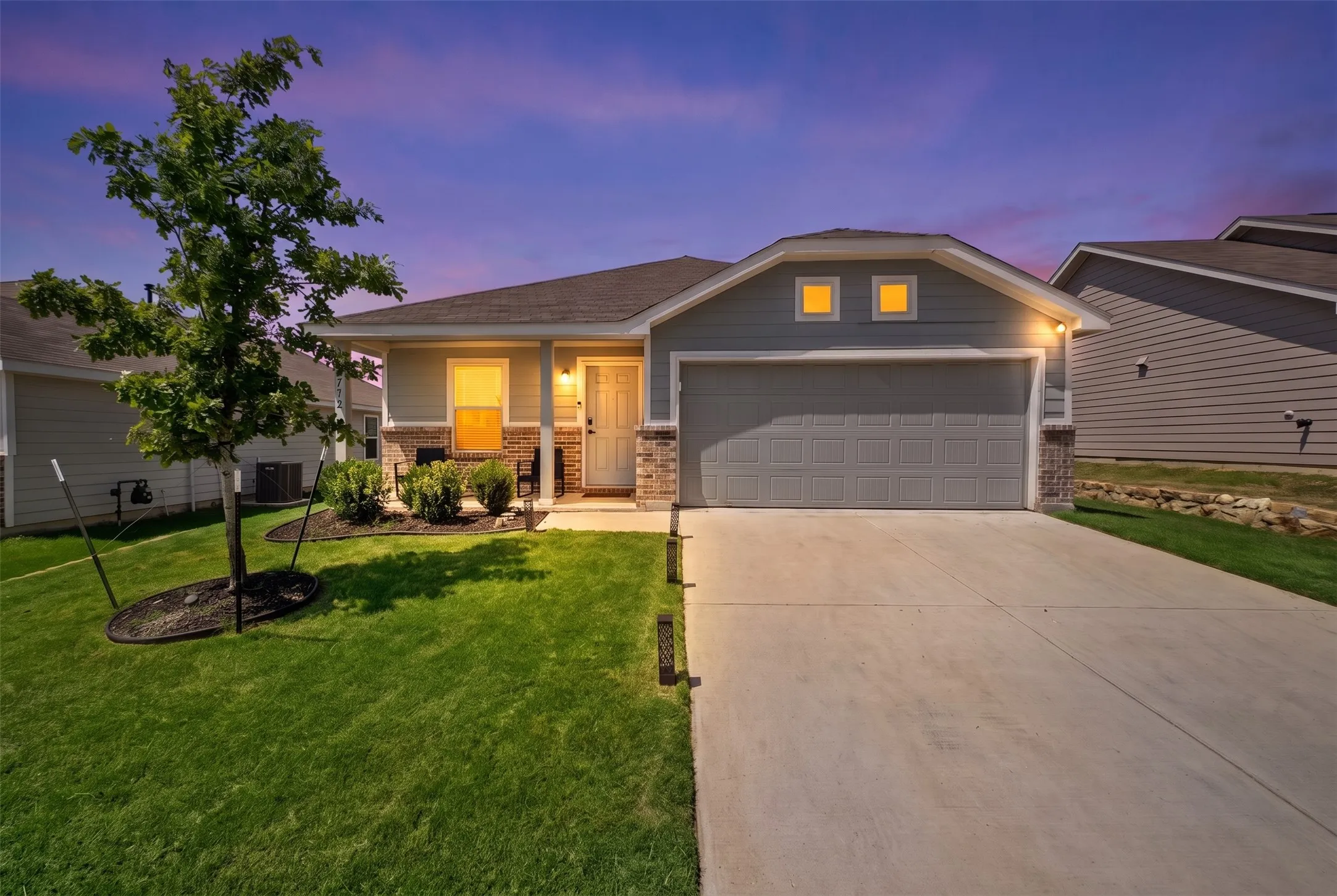 Single Family Residence For Sale in Tarrant County , 2712 Starwater Drive, Fort Worth, Texas 76179, 3 Bedroom, 2 Bathroom, 2 Garage spaces, 1,241 Sqft, built in 2022, mls#21257721, Real Estate Agent in Fort Worth, Homes For Sale in Tarrant county, Homes For Sale in Fort Worth, Realtor in Fort Worth Texas, Real Estate Brokerage Independent Realty Texas, Luminita Cordes Realtor