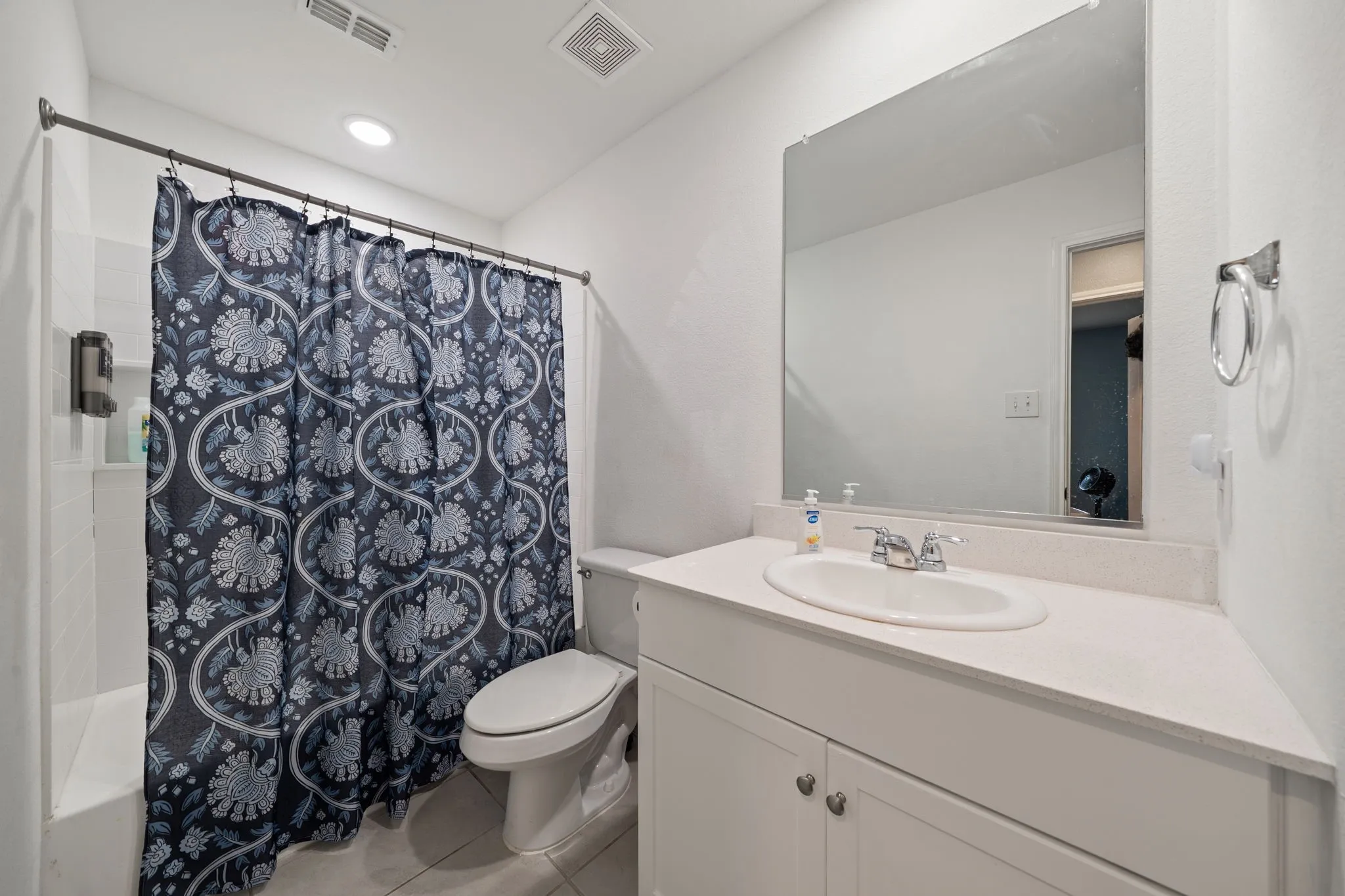 Single Family Residence For Sale in Tarrant County , 2712 Starwater Drive, Fort Worth, Texas 76179, 3 Bedroom, 2 Bathroom, 2 Garage spaces, 1,241 Sqft, built in 2022, mls#21257721, Real Estate Agent in Fort Worth, Homes For Sale in Tarrant county, Homes For Sale in Fort Worth, Realtor in Fort Worth Texas, Real Estate Brokerage Independent Realty Texas, Luminita Cordes Realtor