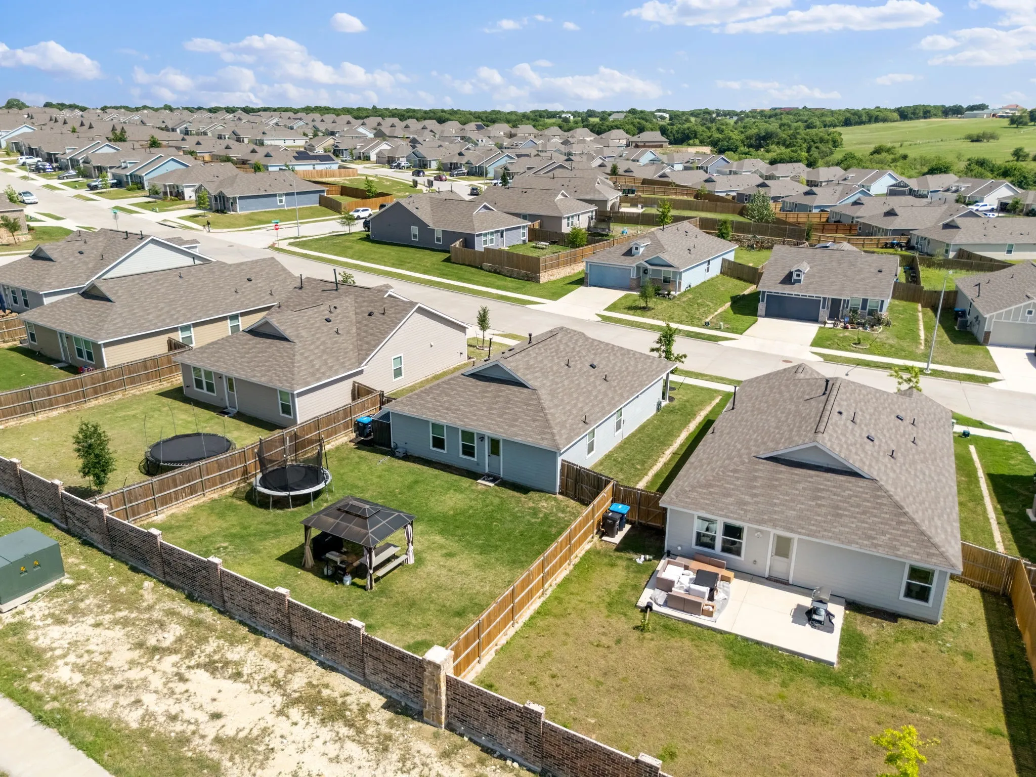 Single Family Residence For Sale in Tarrant County , 2712 Starwater Drive, Fort Worth, Texas 76179, 3 Bedroom, 2 Bathroom, 2 Garage spaces, 1,241 Sqft, built in 2022, mls#21257721, Real Estate Agent in Fort Worth, Homes For Sale in Tarrant county, Homes For Sale in Fort Worth, Realtor in Fort Worth Texas, Real Estate Brokerage Independent Realty Texas, Luminita Cordes Realtor