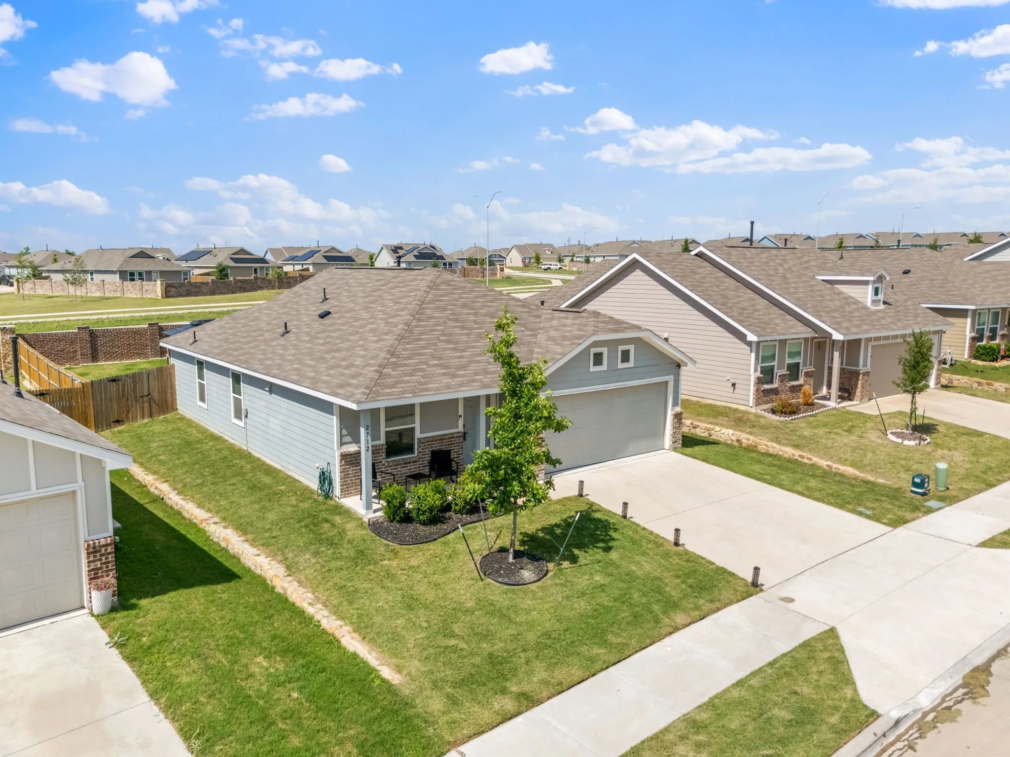 Single Family Residence For Sale in Tarrant County , 2712 Starwater Drive, Fort Worth, Texas 76179, 3 Bedroom, 2 Bathroom, 2 Garage spaces, 1,241 Sqft, built in 2022, mls#21257721, Real Estate Agent in Fort Worth, Homes For Sale in Tarrant county, Homes For Sale in Fort Worth, Realtor in Fort Worth Texas, Real Estate Brokerage Independent Realty Texas, Luminita Cordes Realtor