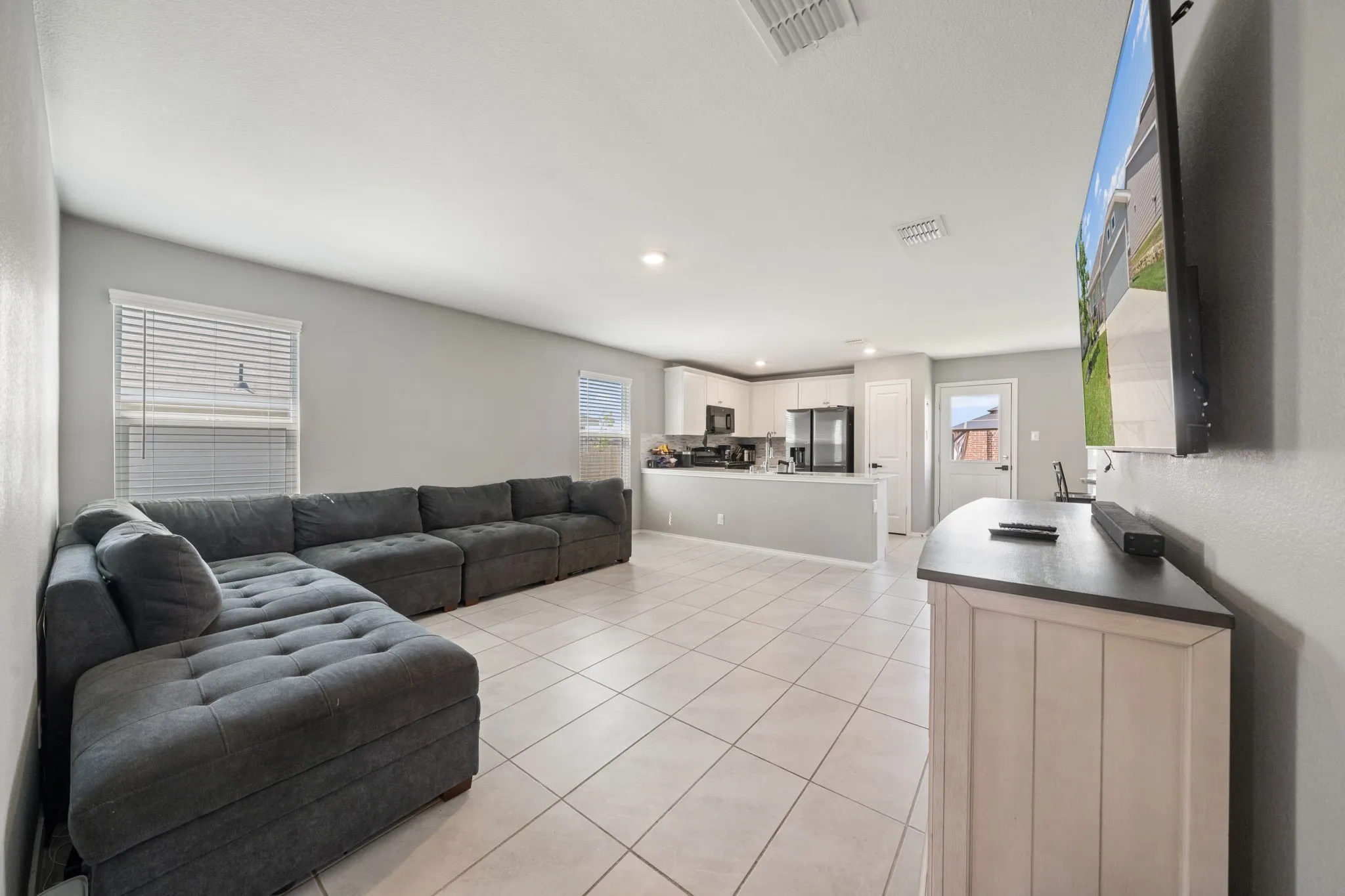 Single Family Residence For Sale in Tarrant County , 2712 Starwater Drive, Fort Worth, Texas 76179, 3 Bedroom, 2 Bathroom, 2 Garage spaces, 1,241 Sqft, built in 2022, mls#21257721, Real Estate Agent in Fort Worth, Homes For Sale in Tarrant county, Homes For Sale in Fort Worth, Realtor in Fort Worth Texas, Real Estate Brokerage Independent Realty Texas, Luminita Cordes Realtor
