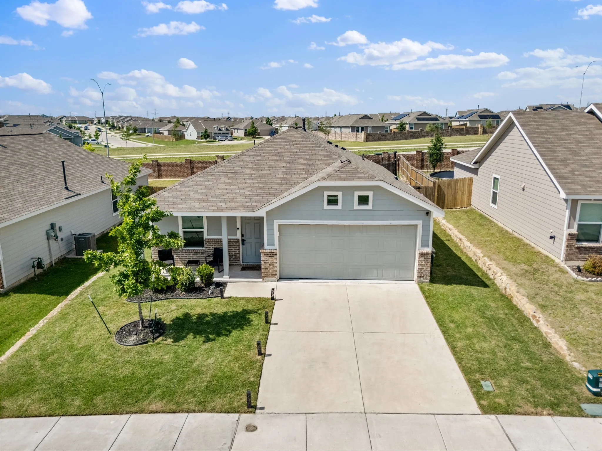 Single Family Residence For Sale in Tarrant County , 2712 Starwater Drive, Fort Worth, Texas 76179, 3 Bedroom, 2 Bathroom, 2 Garage spaces, 1,241 Sqft, built in 2022, mls#21257721, Real Estate Agent in Fort Worth, Homes For Sale in Tarrant county, Homes For Sale in Fort Worth, Realtor in Fort Worth Texas, Real Estate Brokerage Independent Realty Texas, Luminita Cordes Realtor