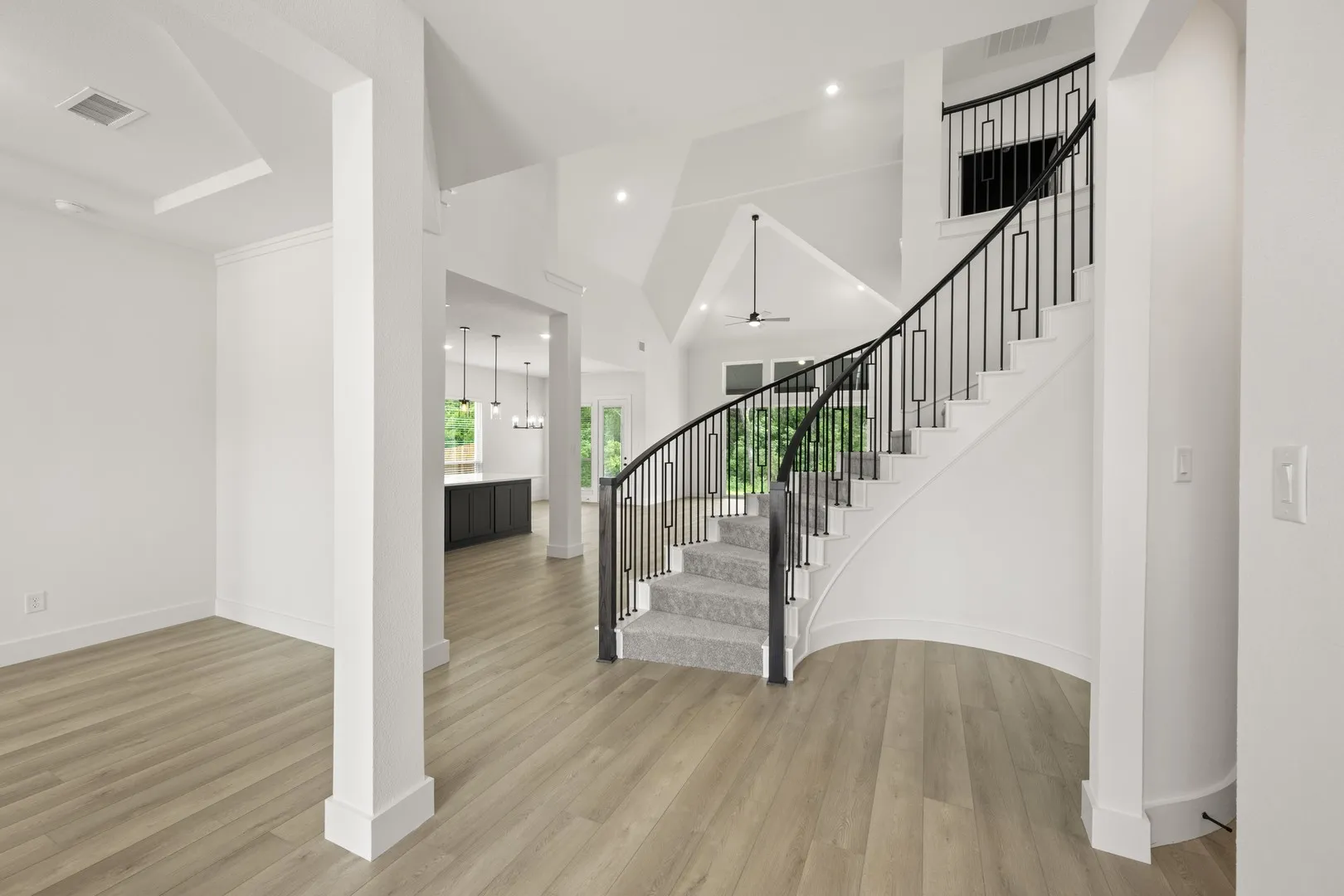 412 Hidden Cove- Entry-2