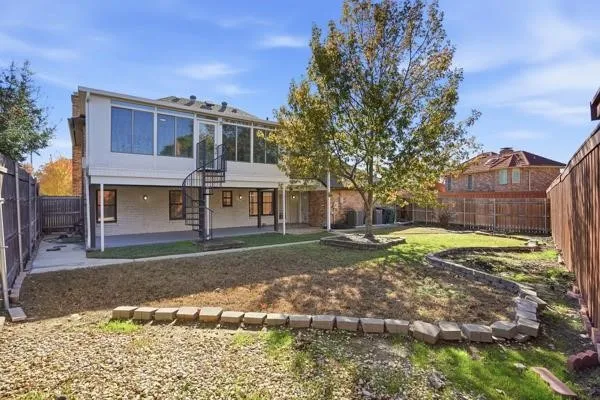 Single Family Residence For Sale in Tarrant County , 2015 Wimbledon Drive, Arlington, Texas 76017, 4 Bedroom, 3 Bathroom, 2 Garage spaces, 3,104 Sqft, built in 1981, mls#21258832, Real Estate Agent in Arlington, Homes For Sale in Tarrant county, Homes For Sale in Arlington, Realtor in Arlington Texas, Real Estate Brokerage Independent Realty Texas, Luminita Cordes Realtor