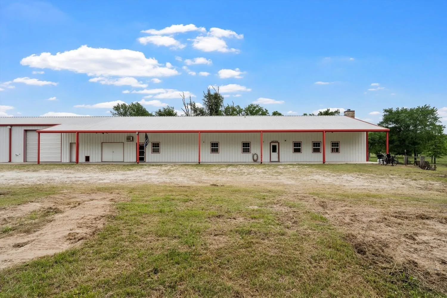 Single Family Residence For Sale in Limestone County , 237 Lcr 711, Kosse, Texas 76653, 3 Bedroom, 2 Bathroom, Garage spaces, 2,040 Sqft, built in 1996, Preowned, mls#21255271, Real Estate Agent in Kosse, Homes For Sale in Limestone county, Homes For Sale in Kosse, Realtor in Kosse Texas, Real Estate Brokerage Independent Realty Texas, Luminita Cordes Realtor