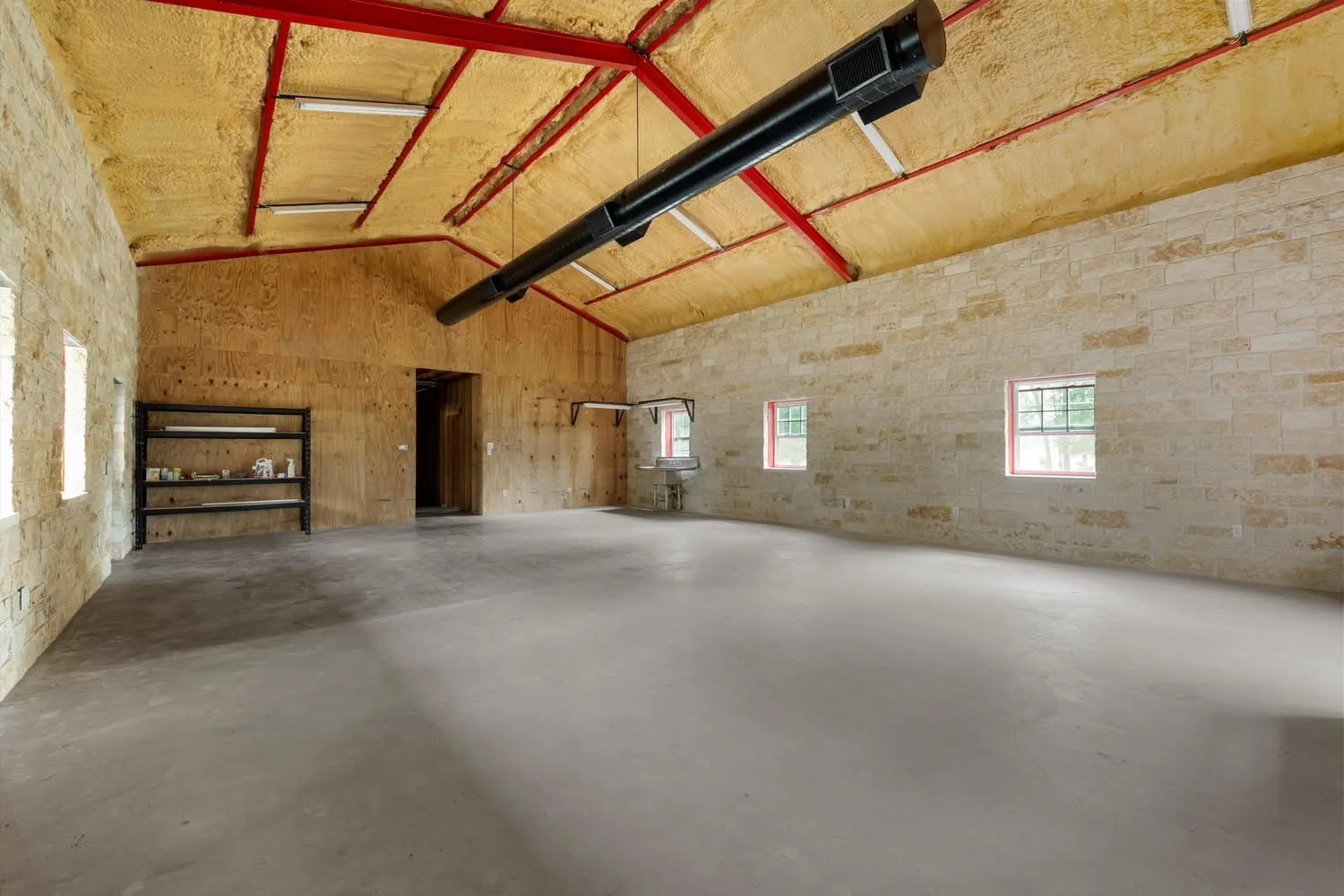Single Family Residence For Sale in Limestone County , 237 Lcr 711, Kosse, Texas 76653, 3 Bedroom, 2 Bathroom, Garage spaces, 2,040 Sqft, built in 1996, Preowned, mls#21255271, Real Estate Agent in Kosse, Homes For Sale in Limestone county, Homes For Sale in Kosse, Realtor in Kosse Texas, Real Estate Brokerage Independent Realty Texas, Luminita Cordes Realtor