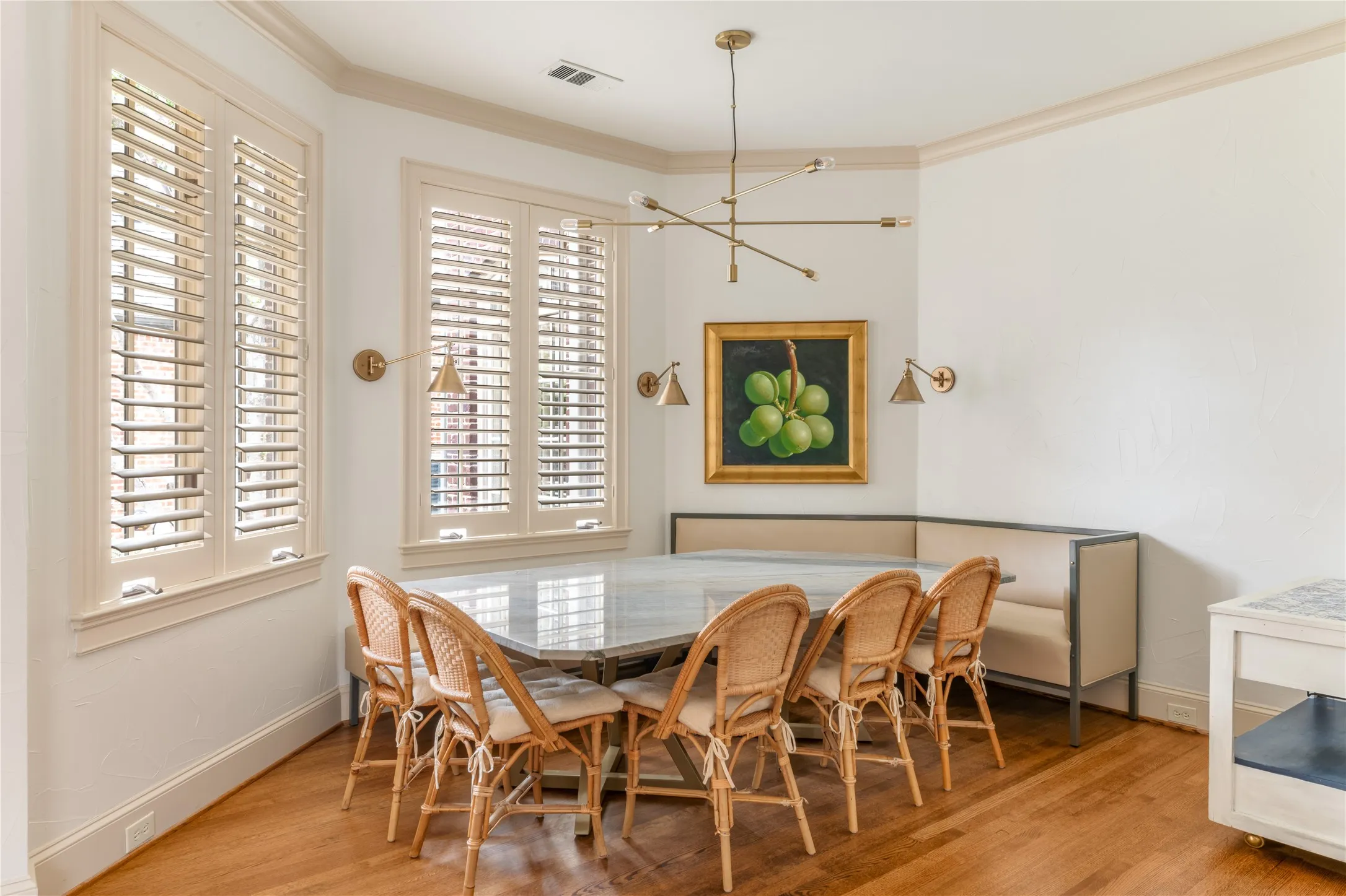 Single Family Residence For Sale in Dallas County , 6907 Preston Glen Drive, Dallas, Texas 75230, 3 Bedroom, 4 Bathroom, 2 Garage spaces, 4,666 Sqft, built in 2000, Preowned, mls#21246294, Real Estate Agent in Dallas, Homes For Sale in Dallas county, Homes For Sale in Dallas, Realtor in Dallas Texas, Real Estate Brokerage Independent Realty Texas, Luminita Cordes Realtor