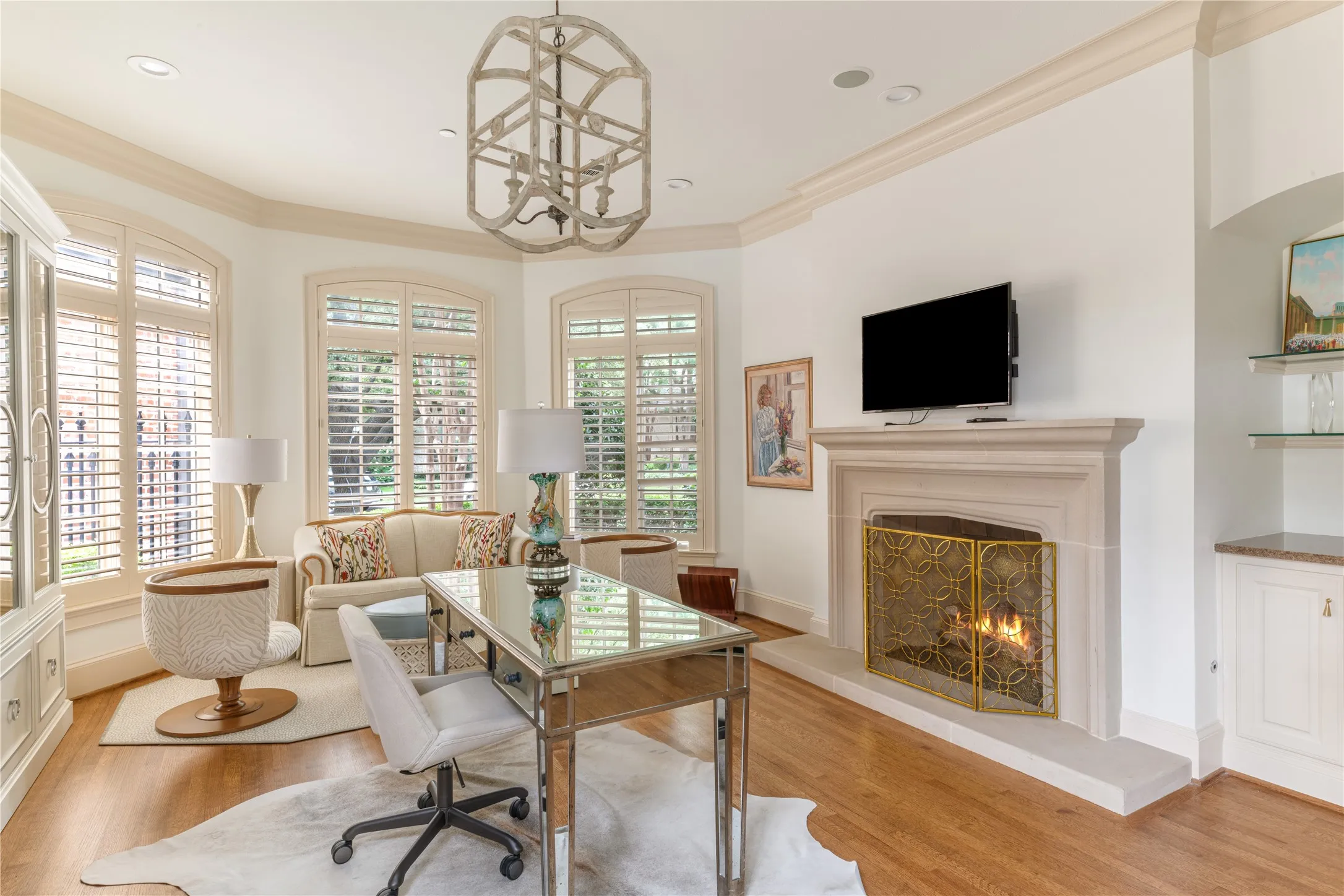 Single Family Residence For Sale in Dallas County , 6907 Preston Glen Drive, Dallas, Texas 75230, 3 Bedroom, 4 Bathroom, 2 Garage spaces, 4,666 Sqft, built in 2000, Preowned, mls#21246294, Real Estate Agent in Dallas, Homes For Sale in Dallas county, Homes For Sale in Dallas, Realtor in Dallas Texas, Real Estate Brokerage Independent Realty Texas, Luminita Cordes Realtor