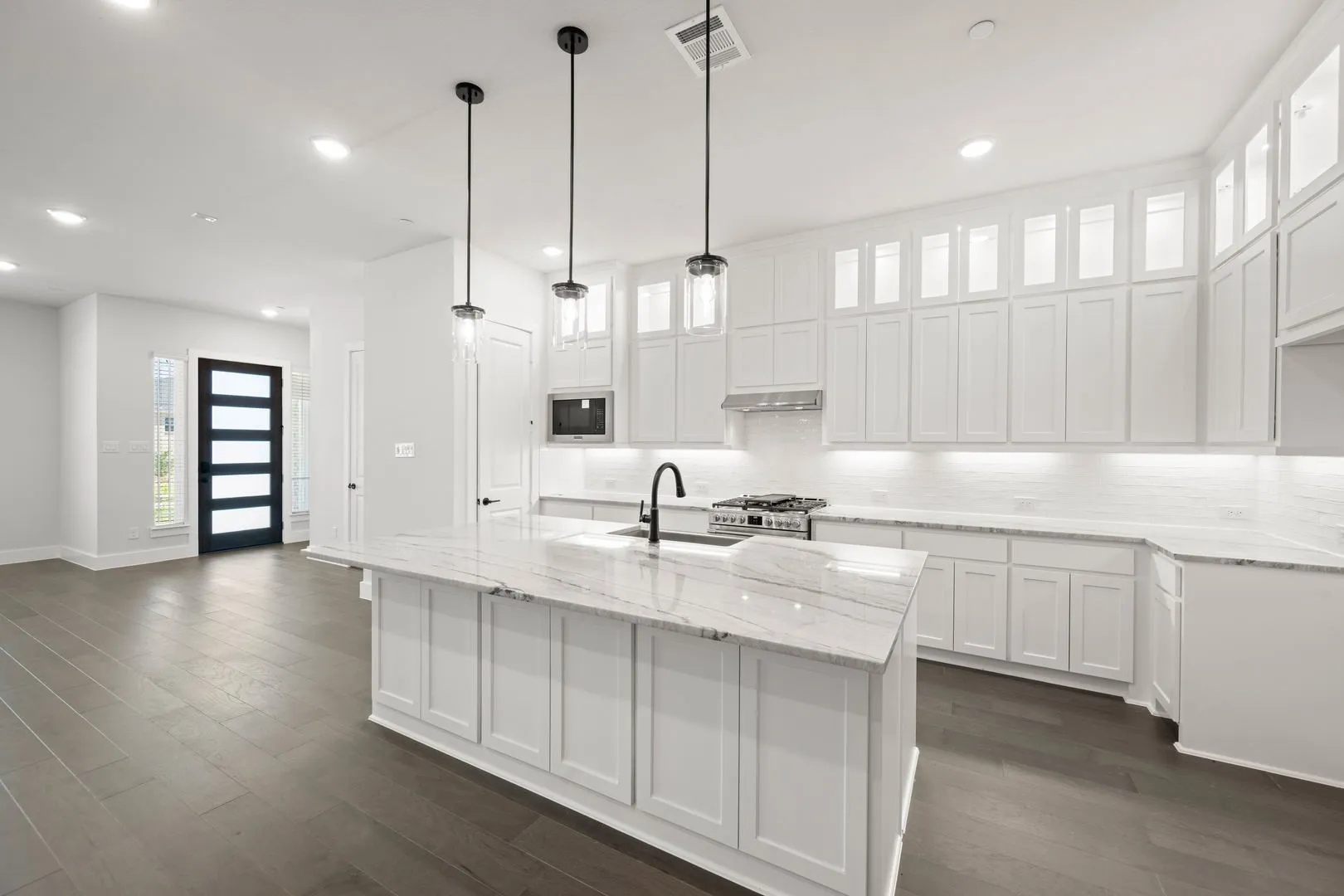 11_1848 Wittington- Kitchen-2